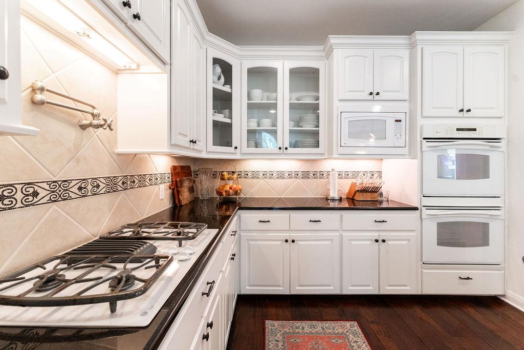 3408 Travis Country Cir, Austin, TX 78735