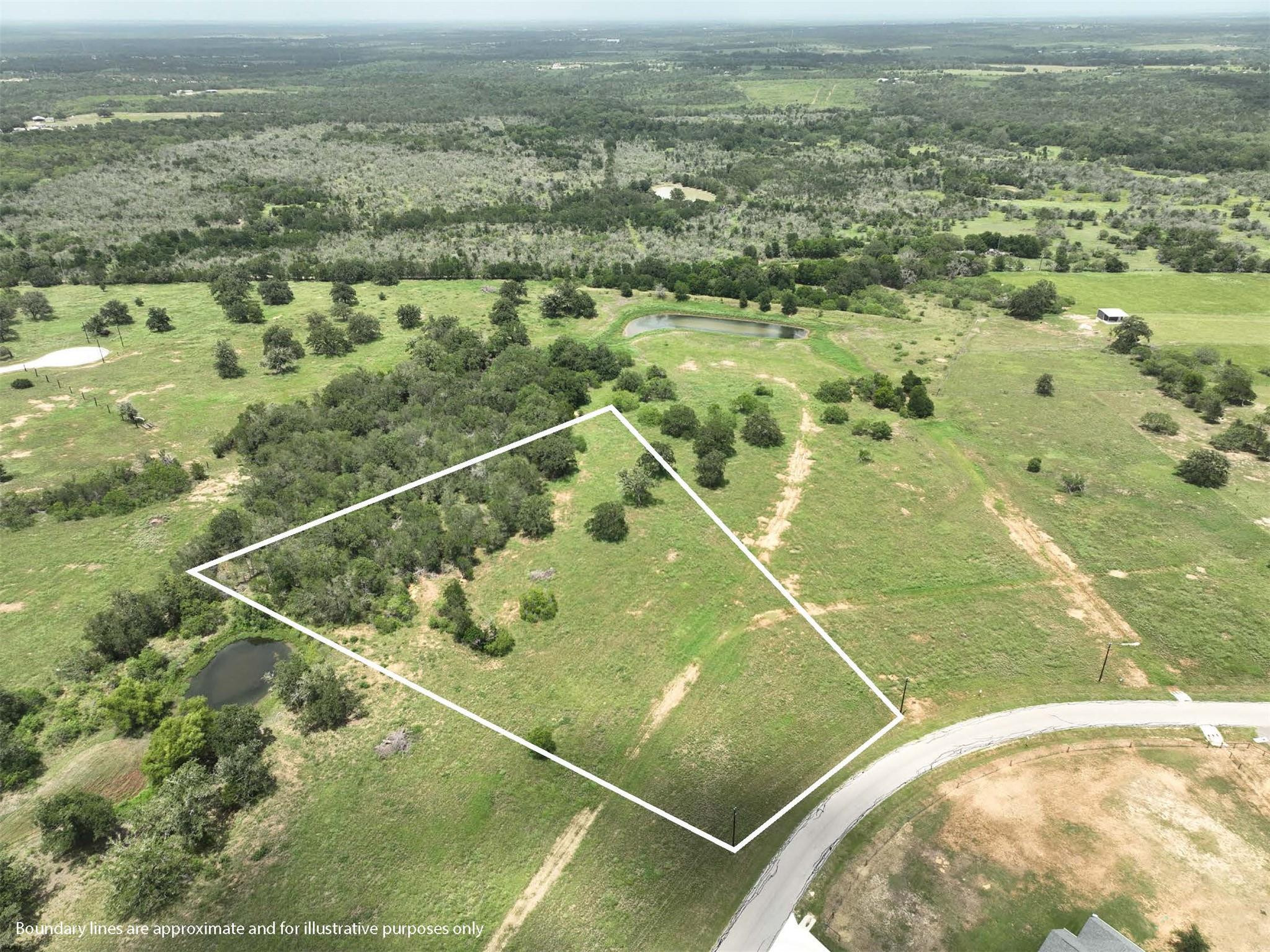 122 Starlight Path, Red Rock, TX 78662