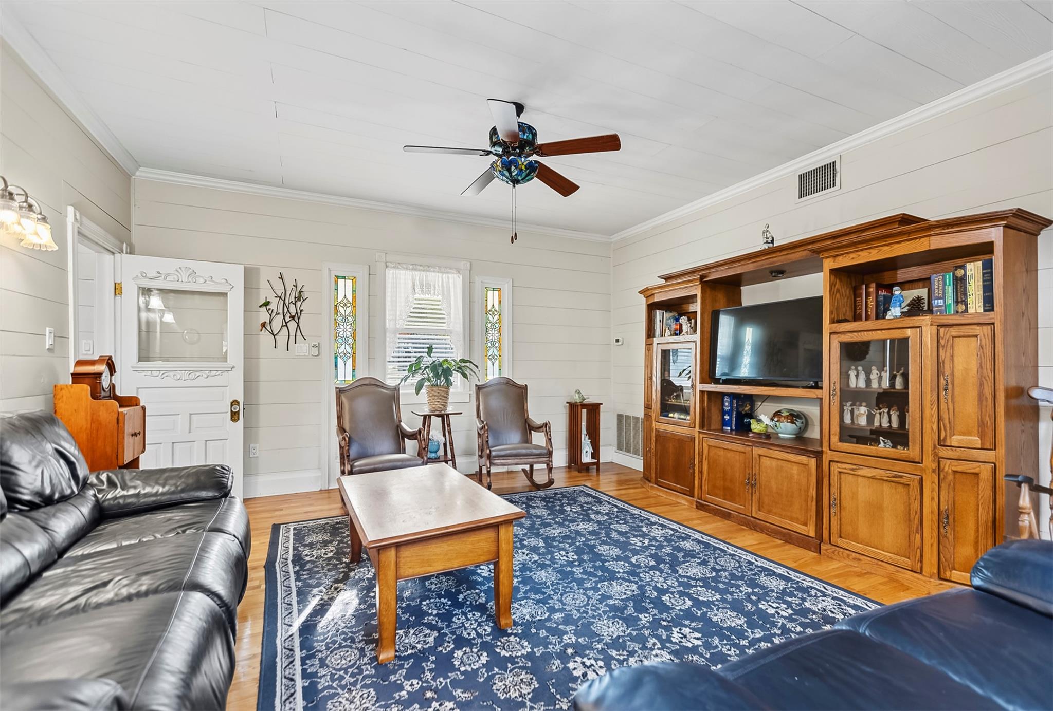 1610 County Road 463, Elgin, TX 78621