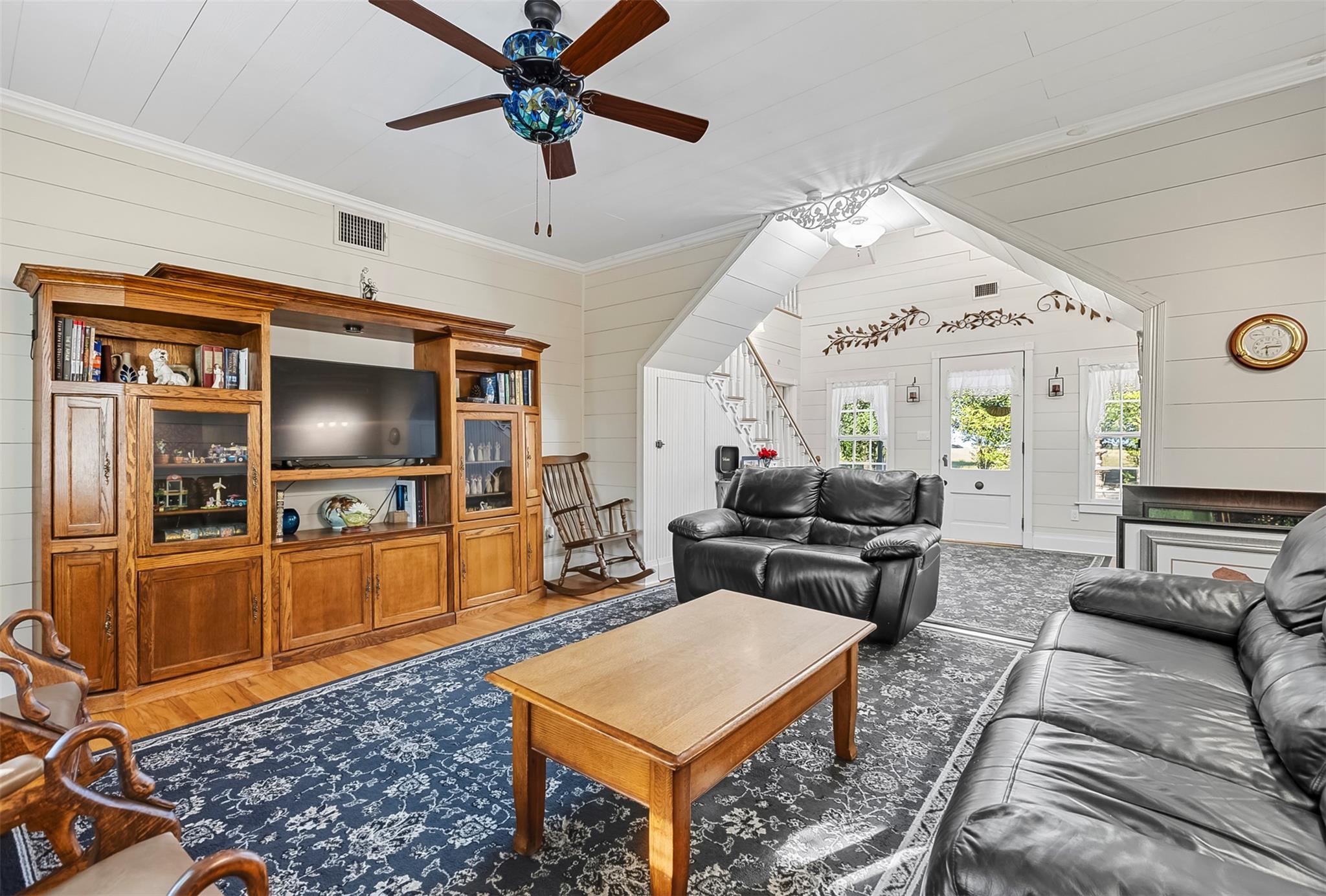 1610 County Road 463, Elgin, TX 78621