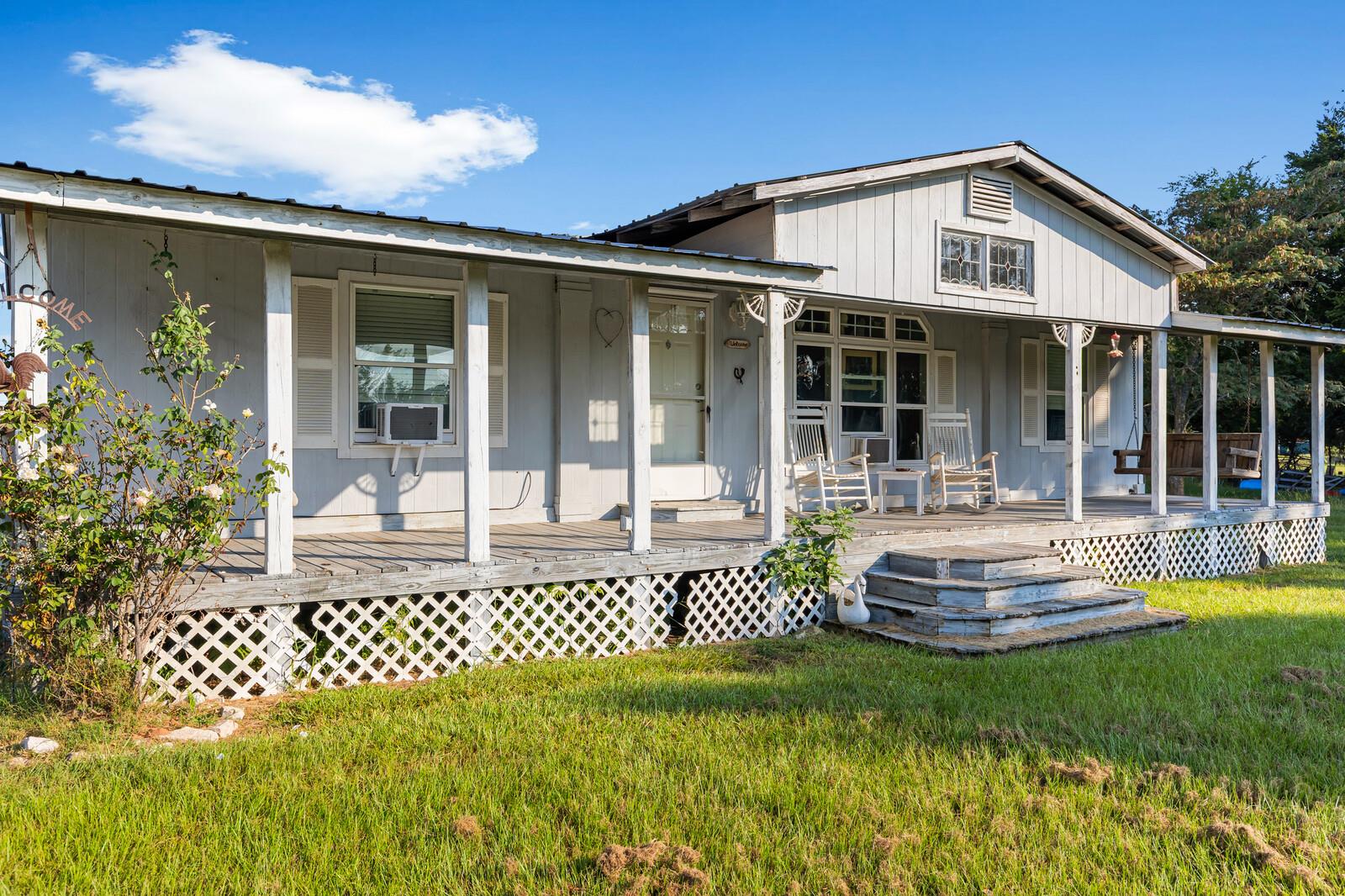 252 Lcr 421, Groesbeck, TX 76642