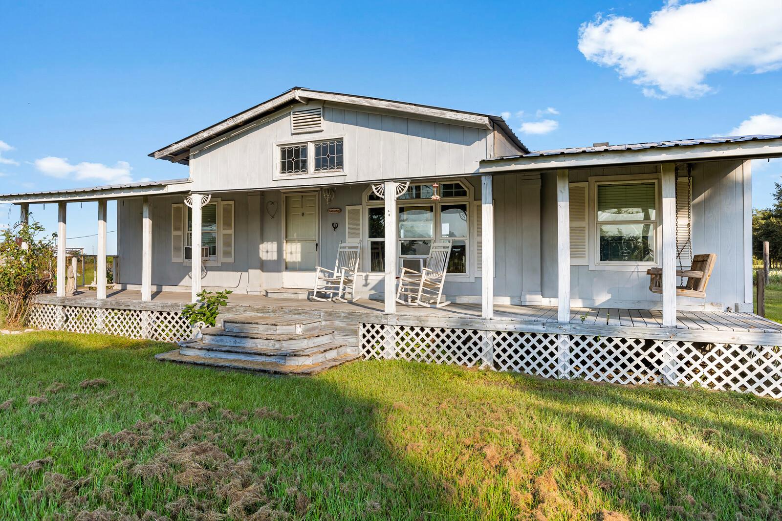 252 Lcr 421, Groesbeck, TX 76642