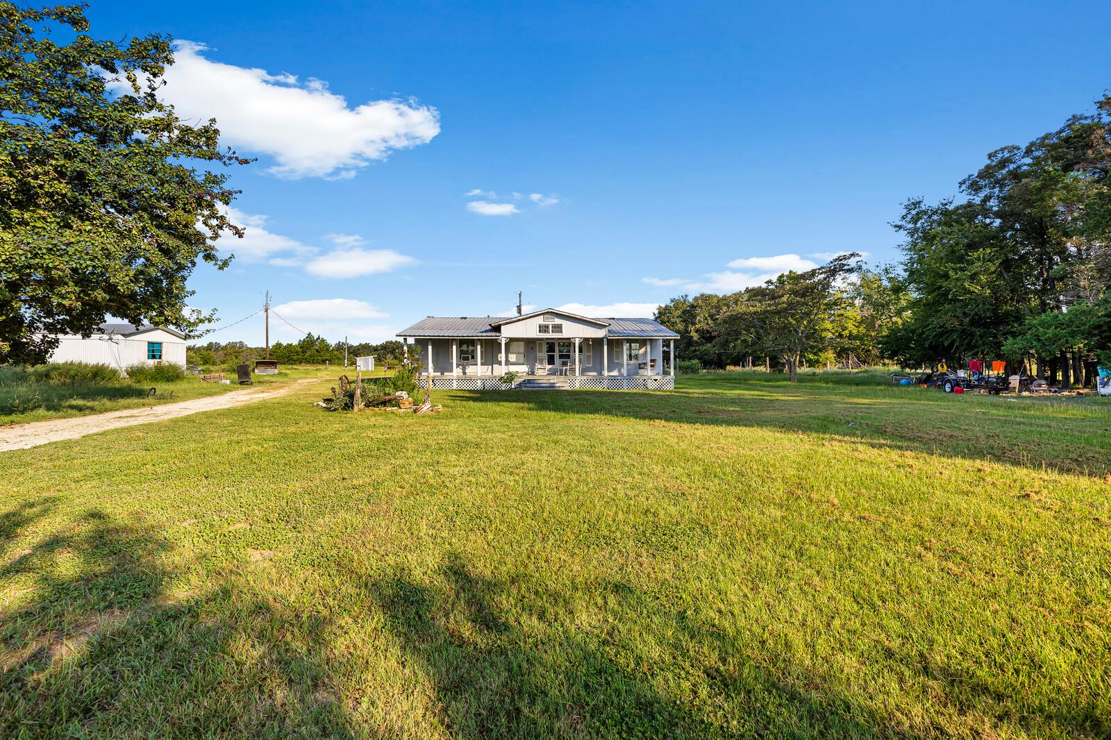 252 Lcr 421, Groesbeck, TX 76642