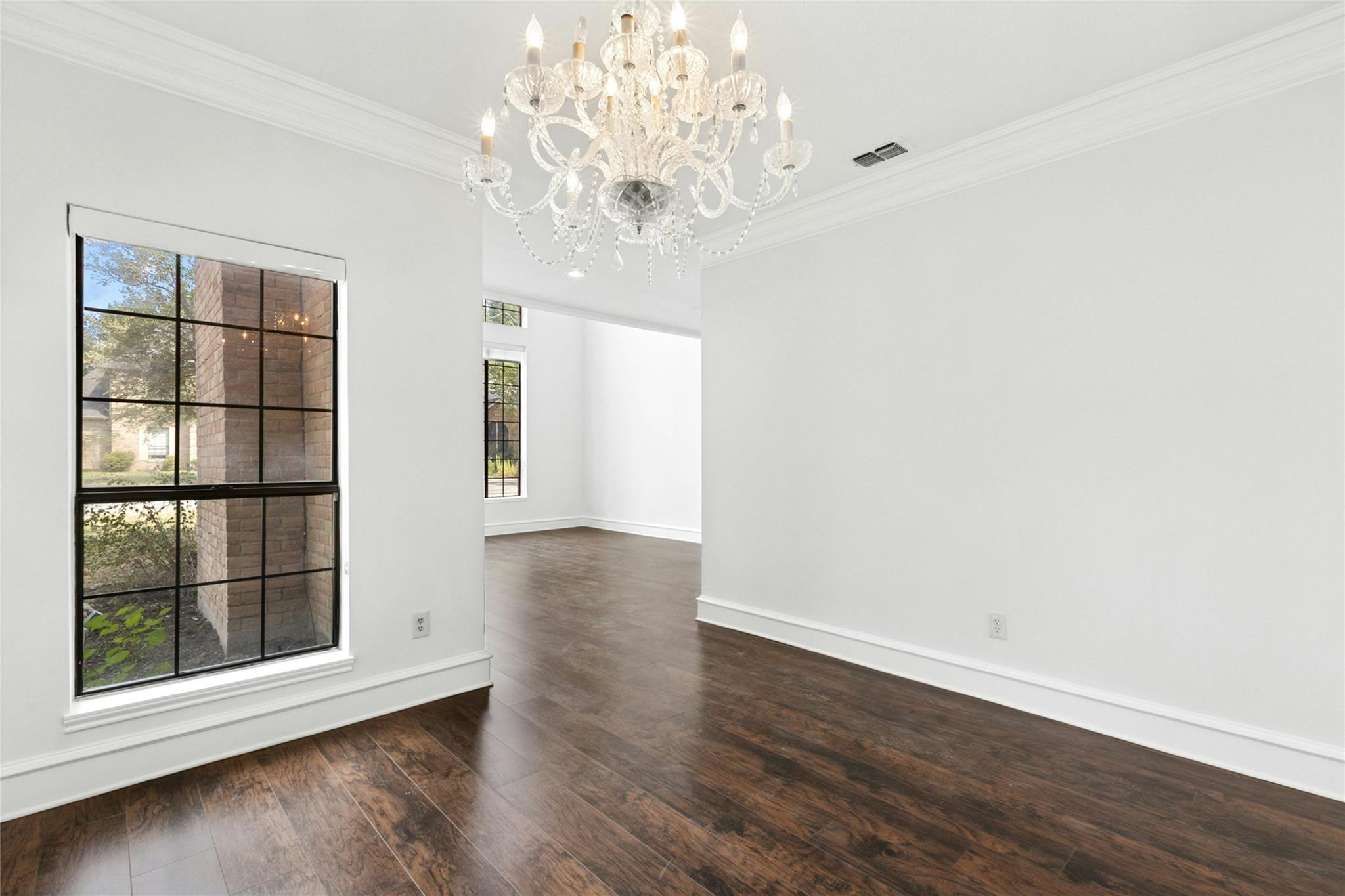 401 Applewood Dr, Pflugerville, TX 78660