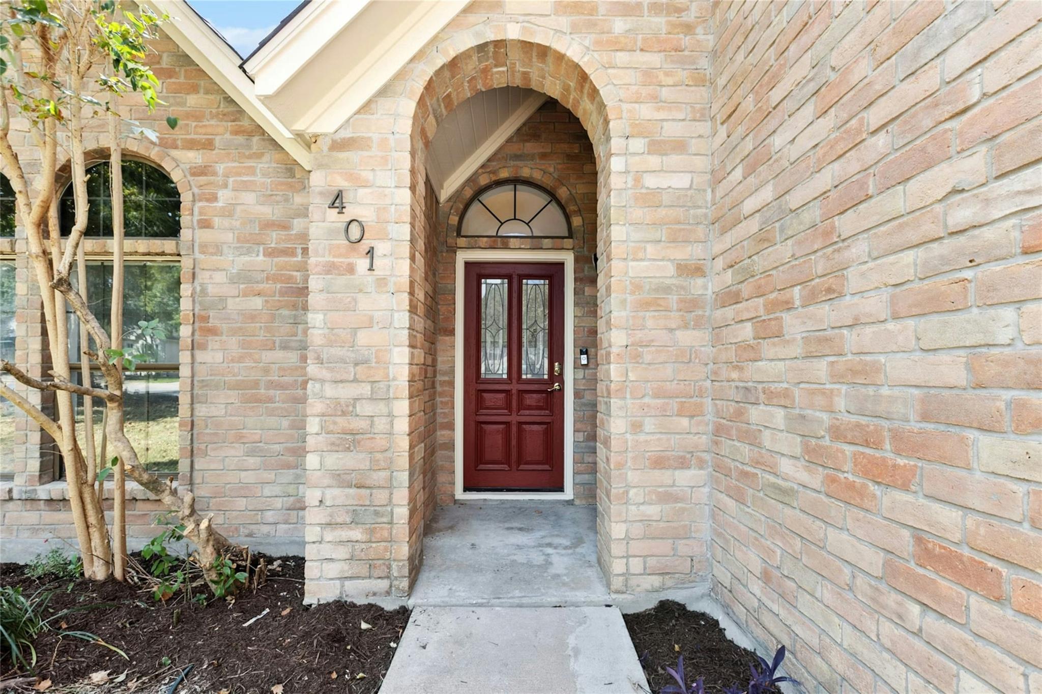 401 Applewood Dr, Pflugerville, TX 78660