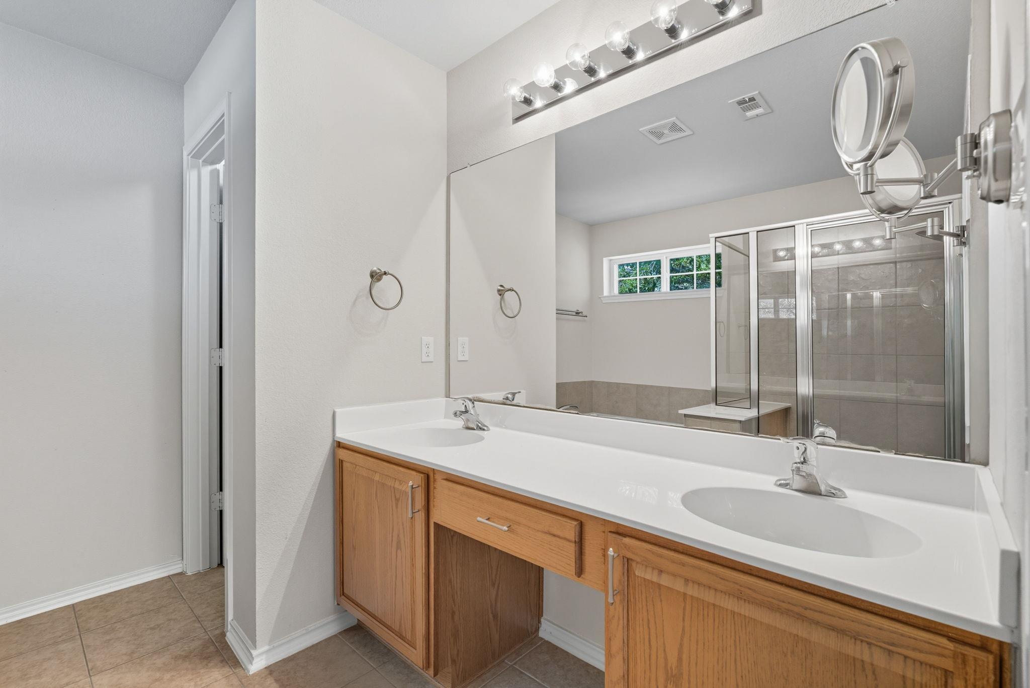 125 Pine Cv, Kyle, TX 78640