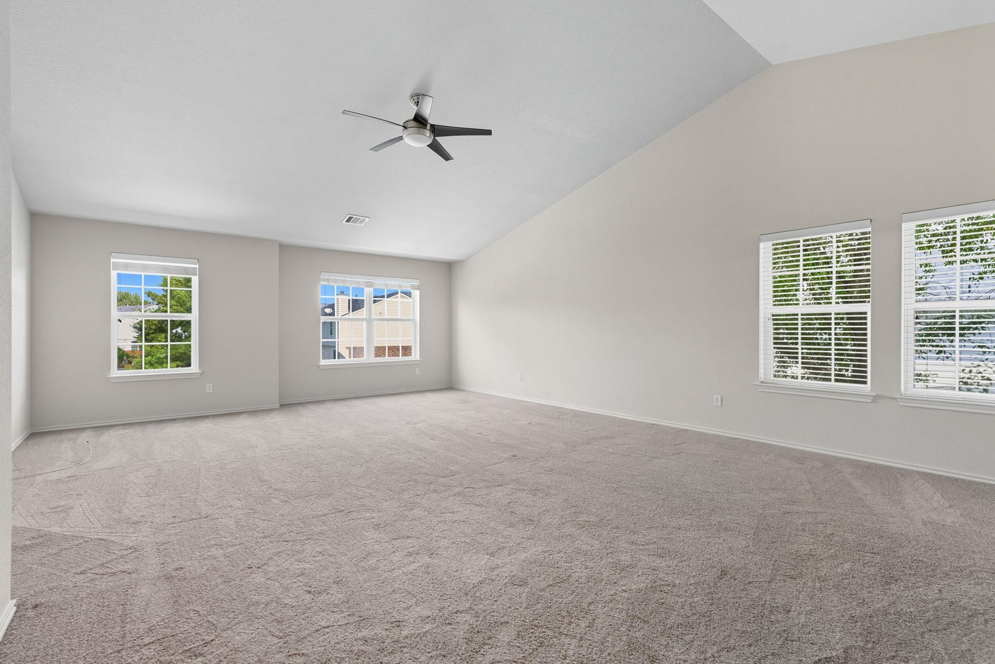 125 Pine Cv, Kyle, TX 78640