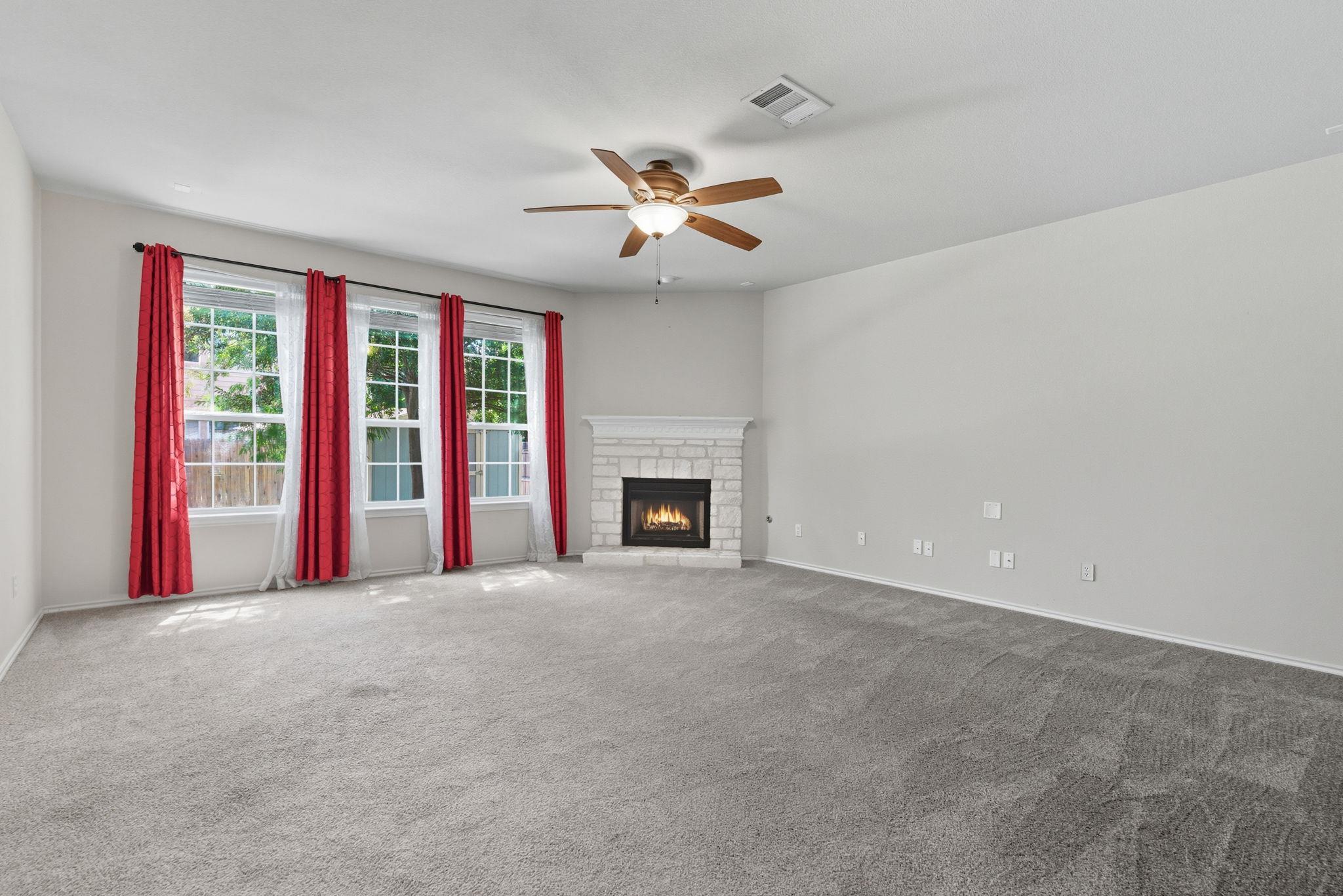 125 Pine Cv, Kyle, TX 78640