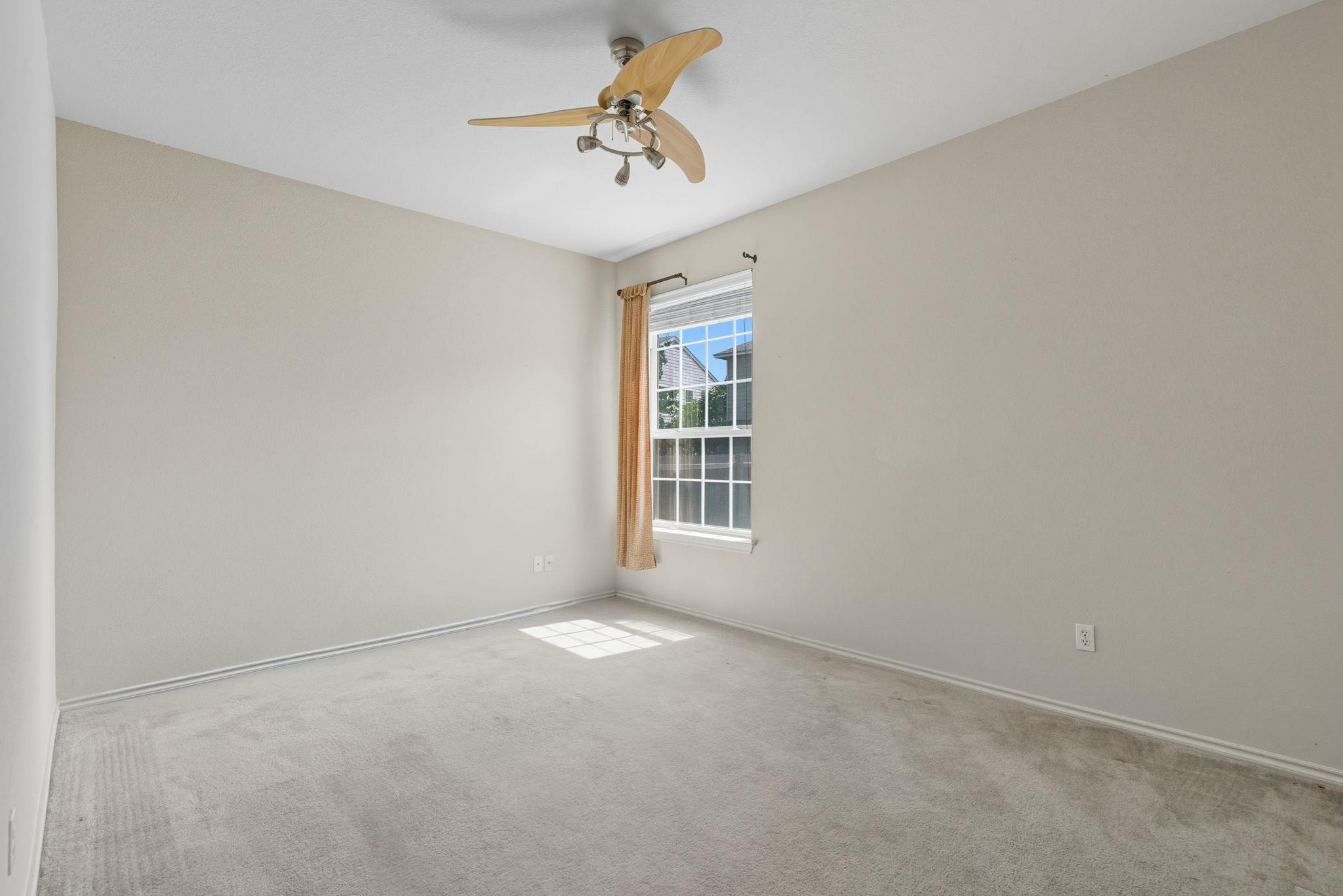 125 Pine Cv, Kyle, TX 78640