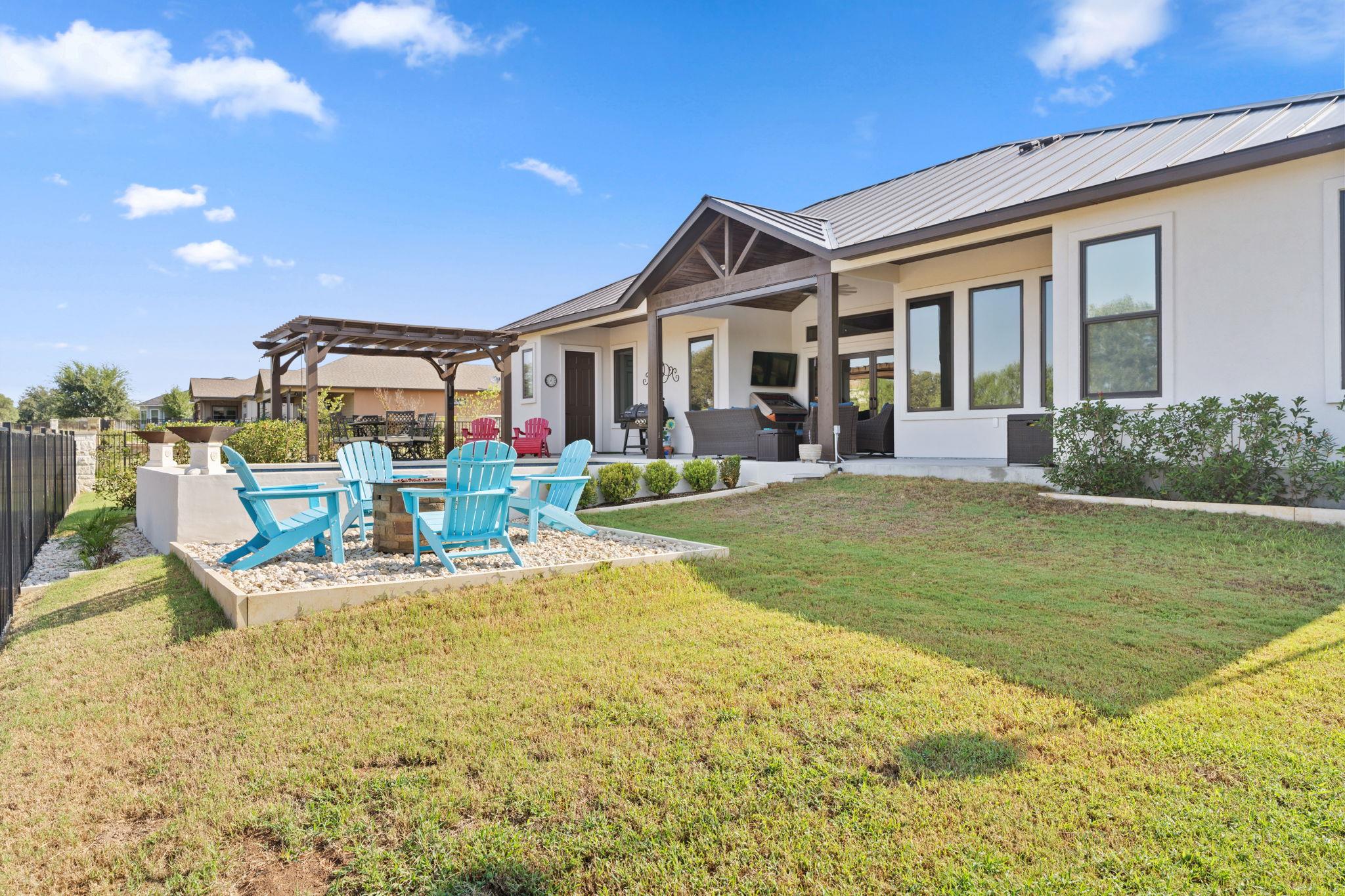 186 Oak Grove Pkwy, Kingsland, TX 78639