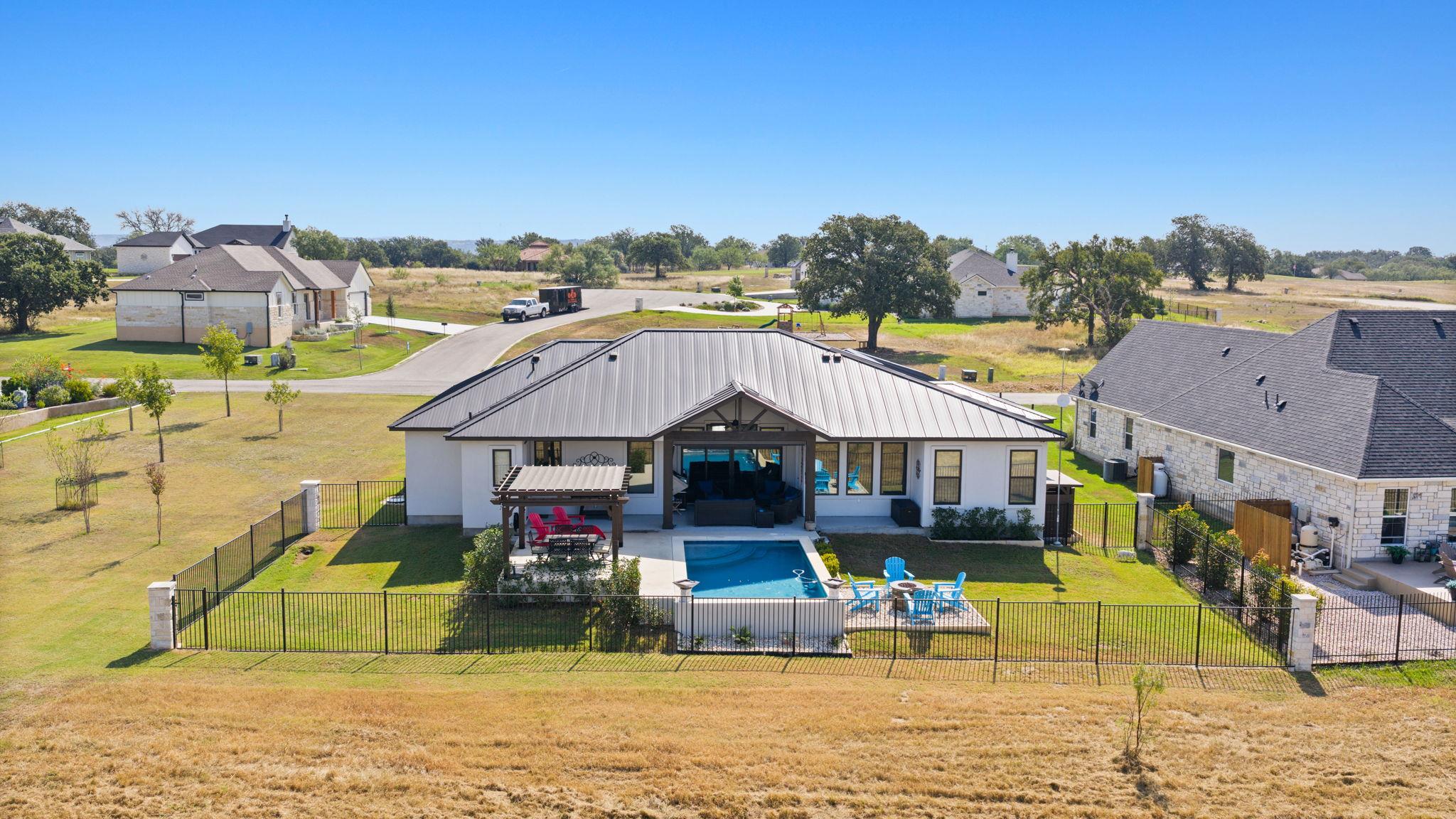 186 Oak Grove Pkwy, Kingsland, TX 78639