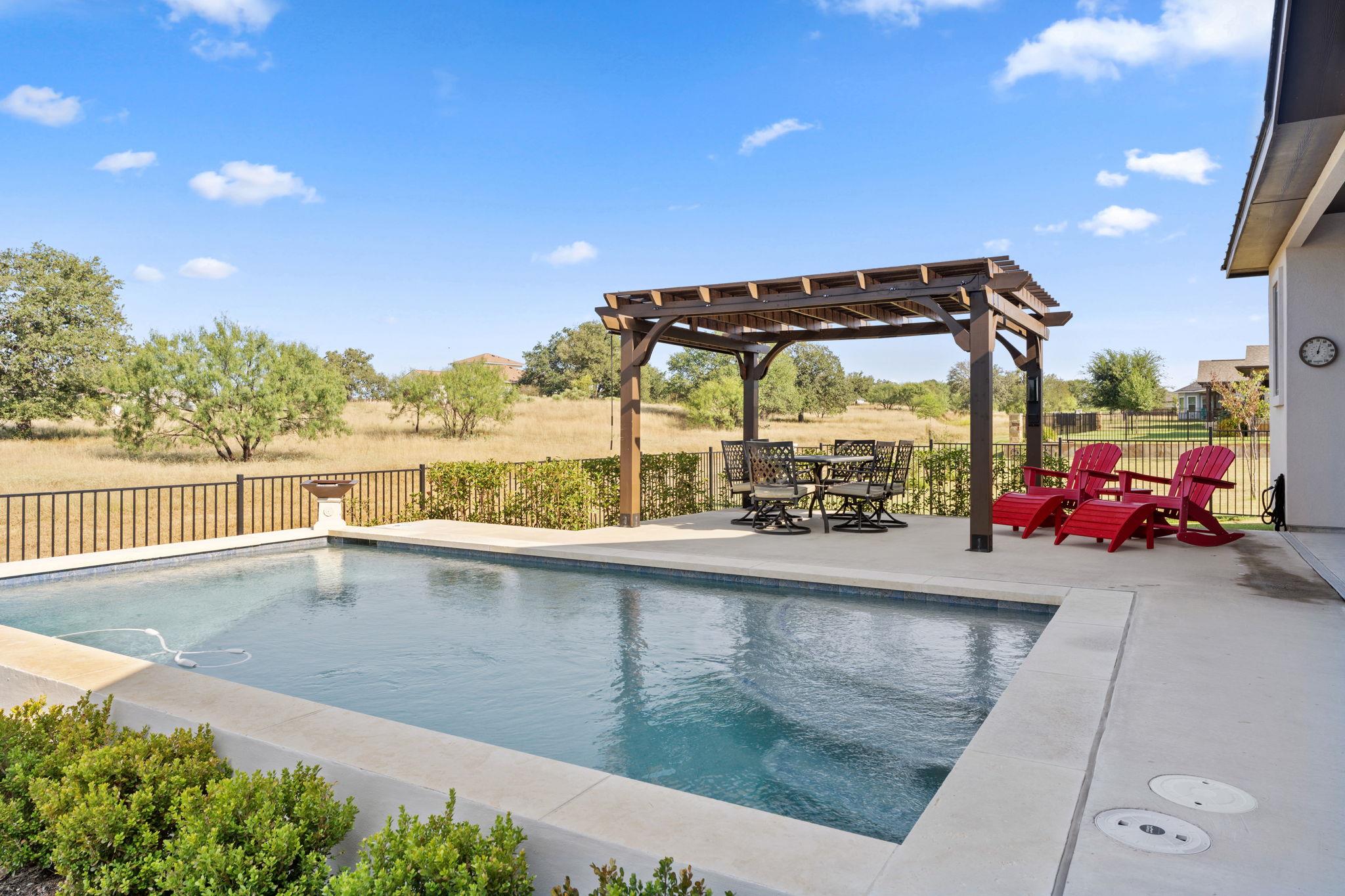 186 Oak Grove Pkwy, Kingsland, TX 78639