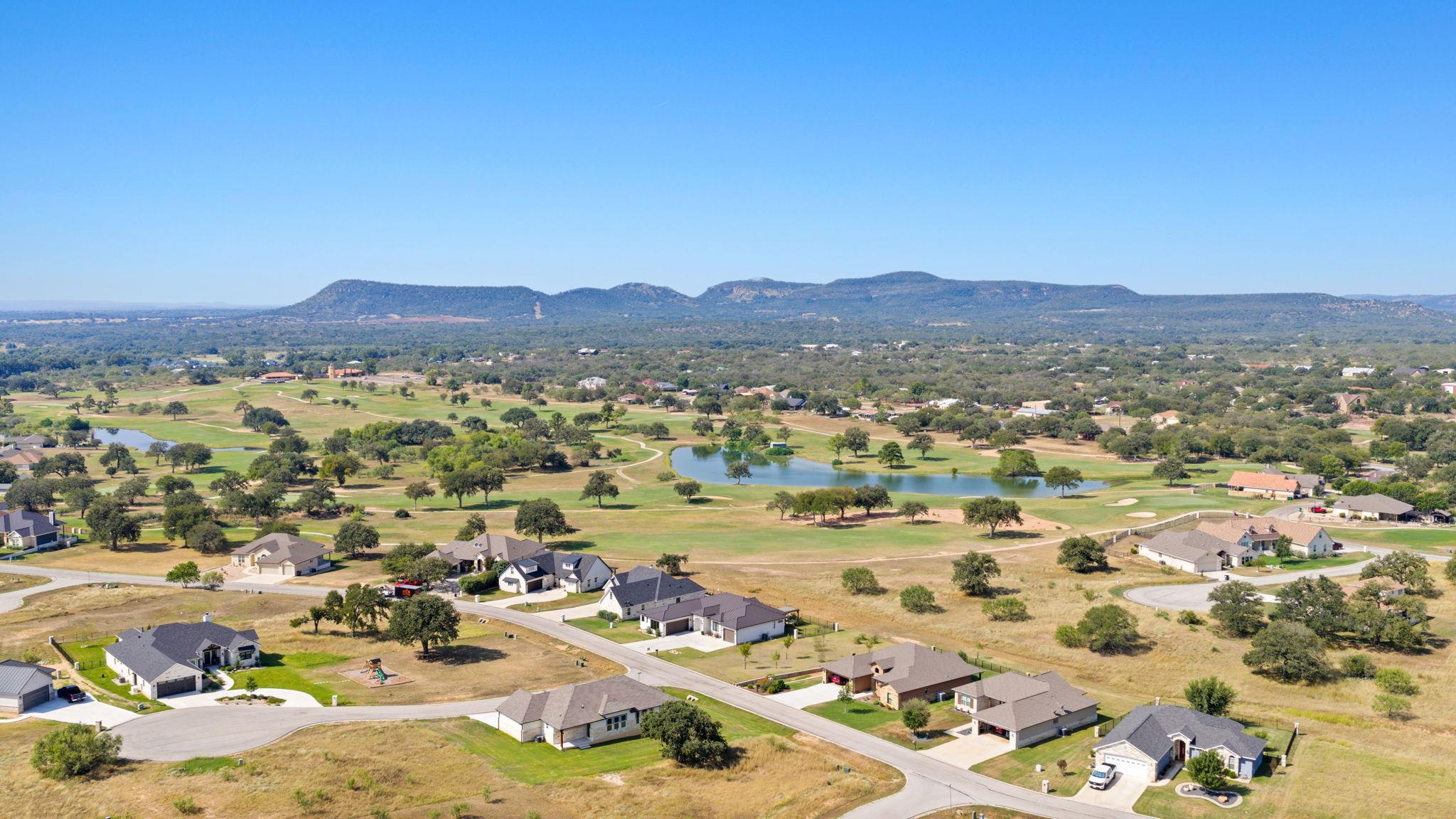 186 Oak Grove Pkwy, Kingsland, TX 78639