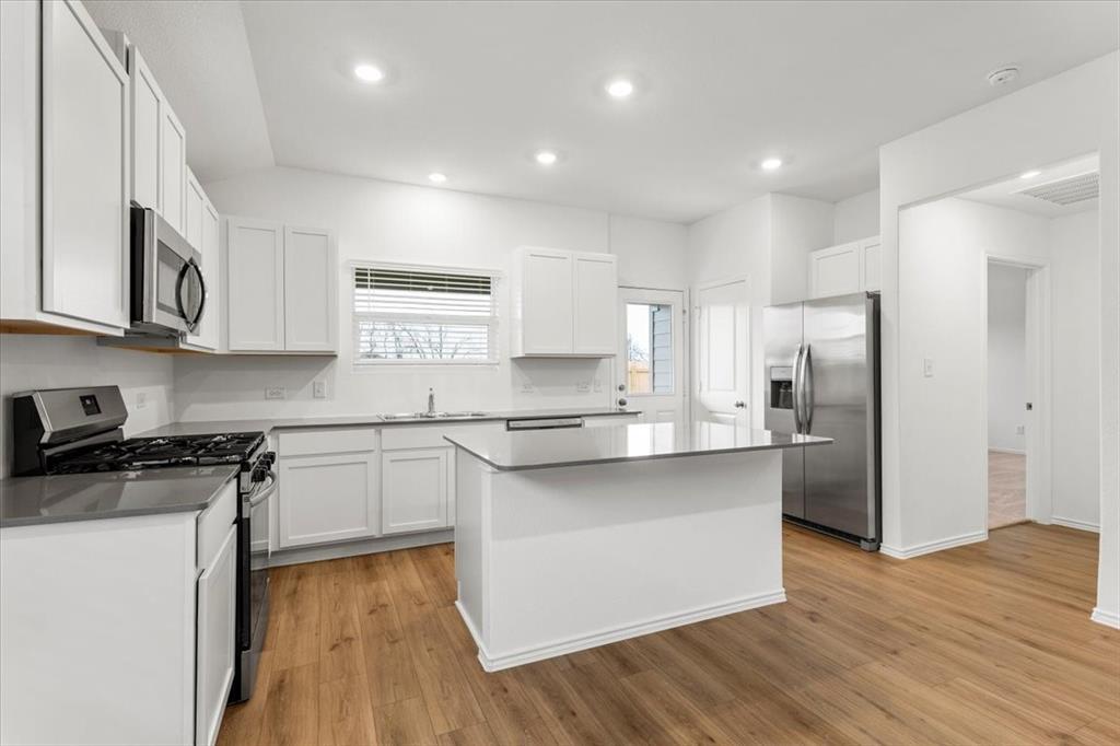 487 Alamito Ave, Kyle, TX 78640