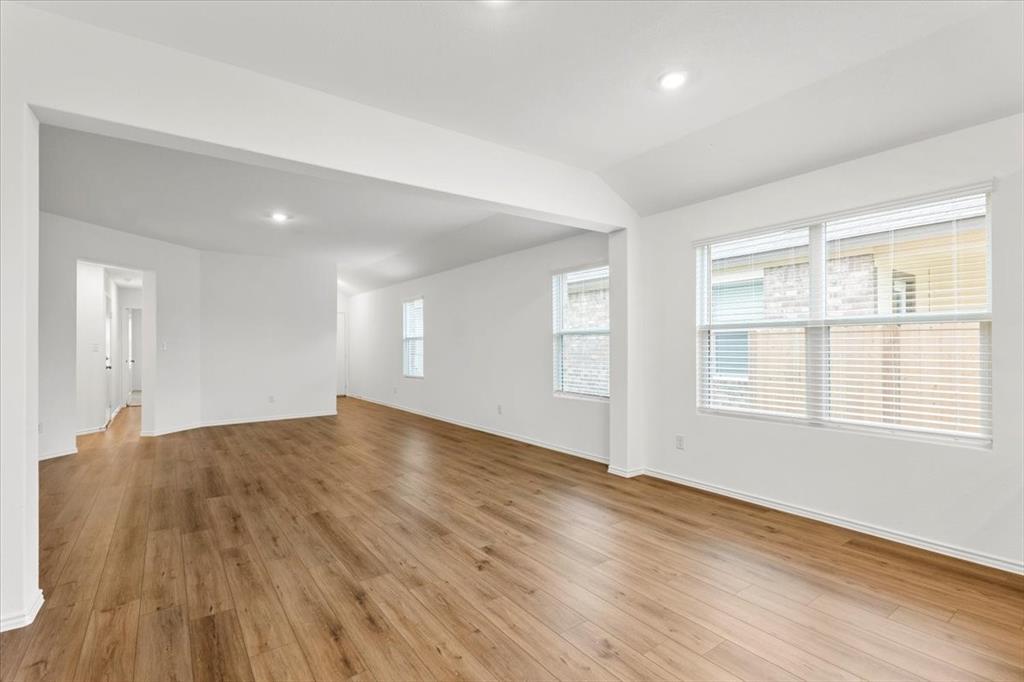 487 Alamito Ave, Kyle, TX 78640