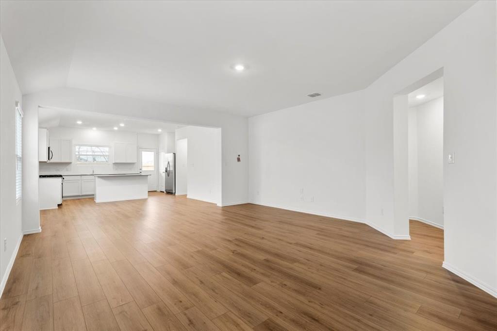 487 Alamito Ave, Kyle, TX 78640