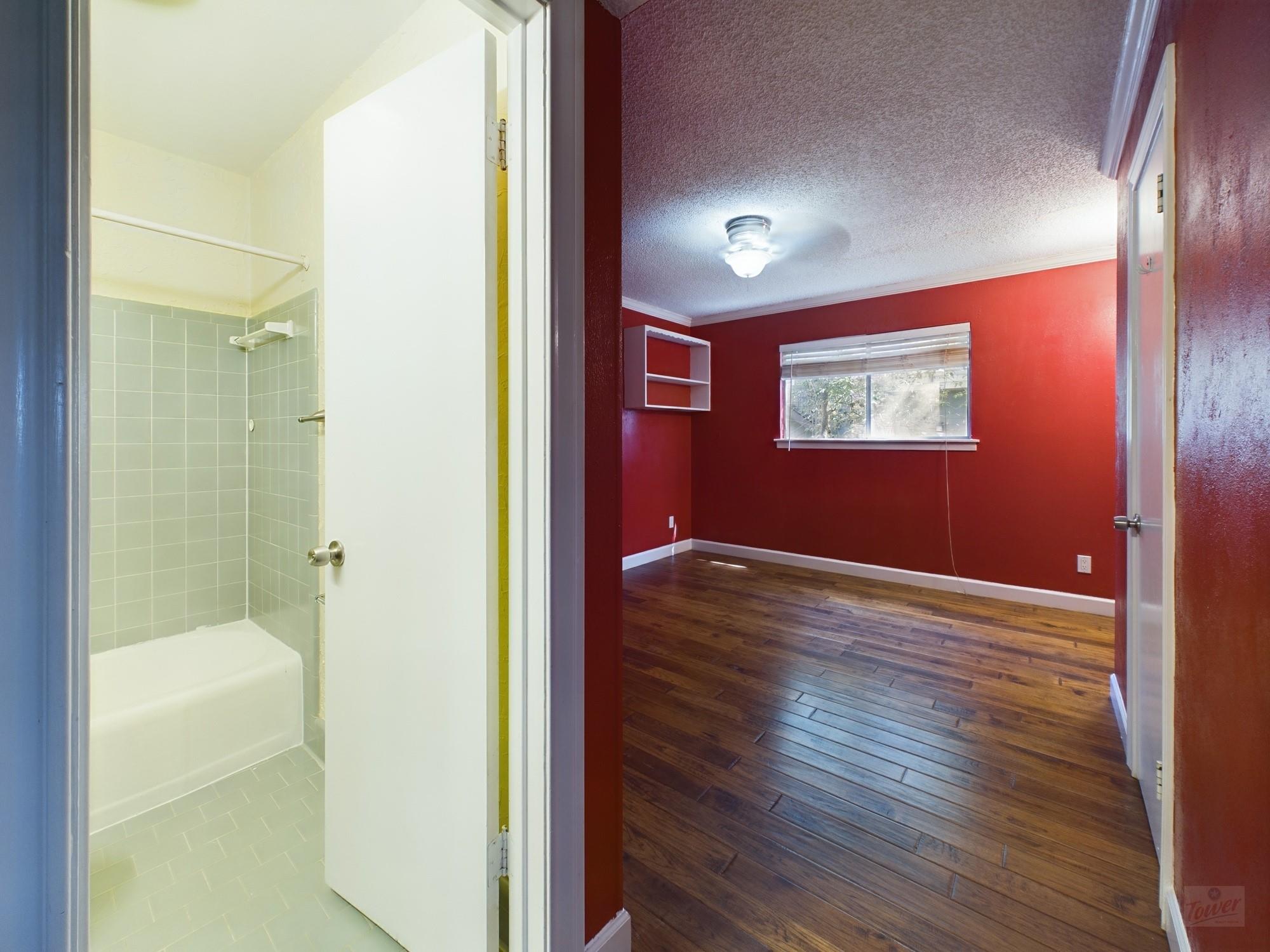 803 W 28th St # 206, Austin, TX 78705