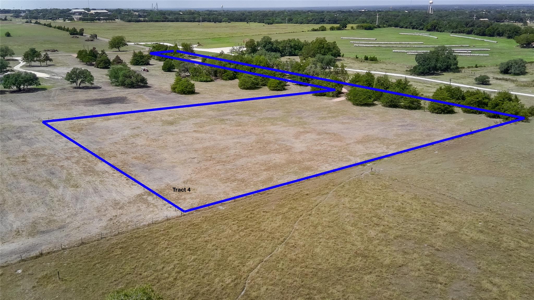 989 E Old Hallettsville Rd, Flatonia, TX 78941