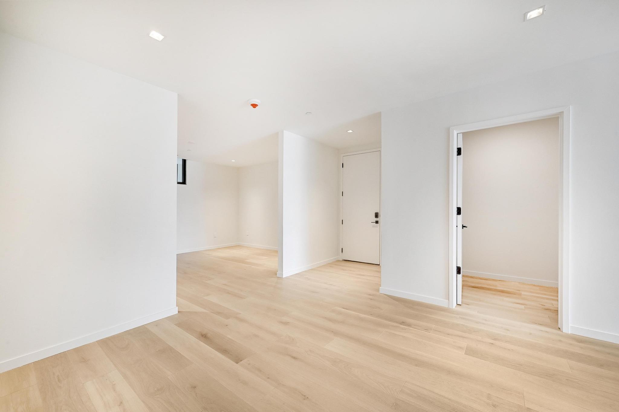 1006 Baylor St # 202, Austin, TX 78703