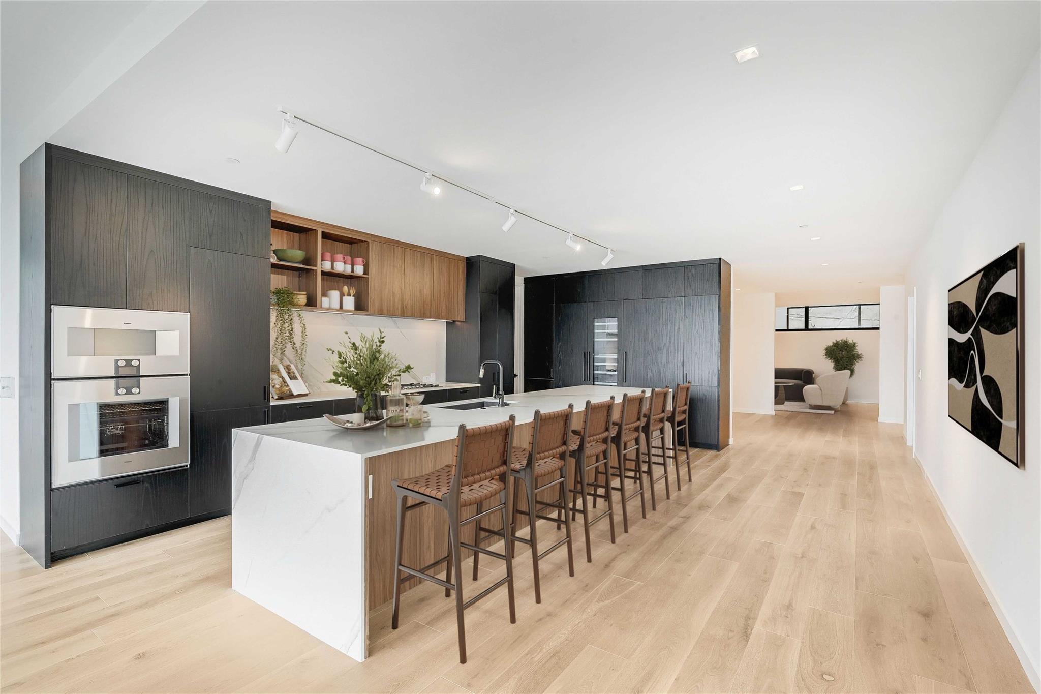 1006 Baylor St # 202, Austin, TX 78703