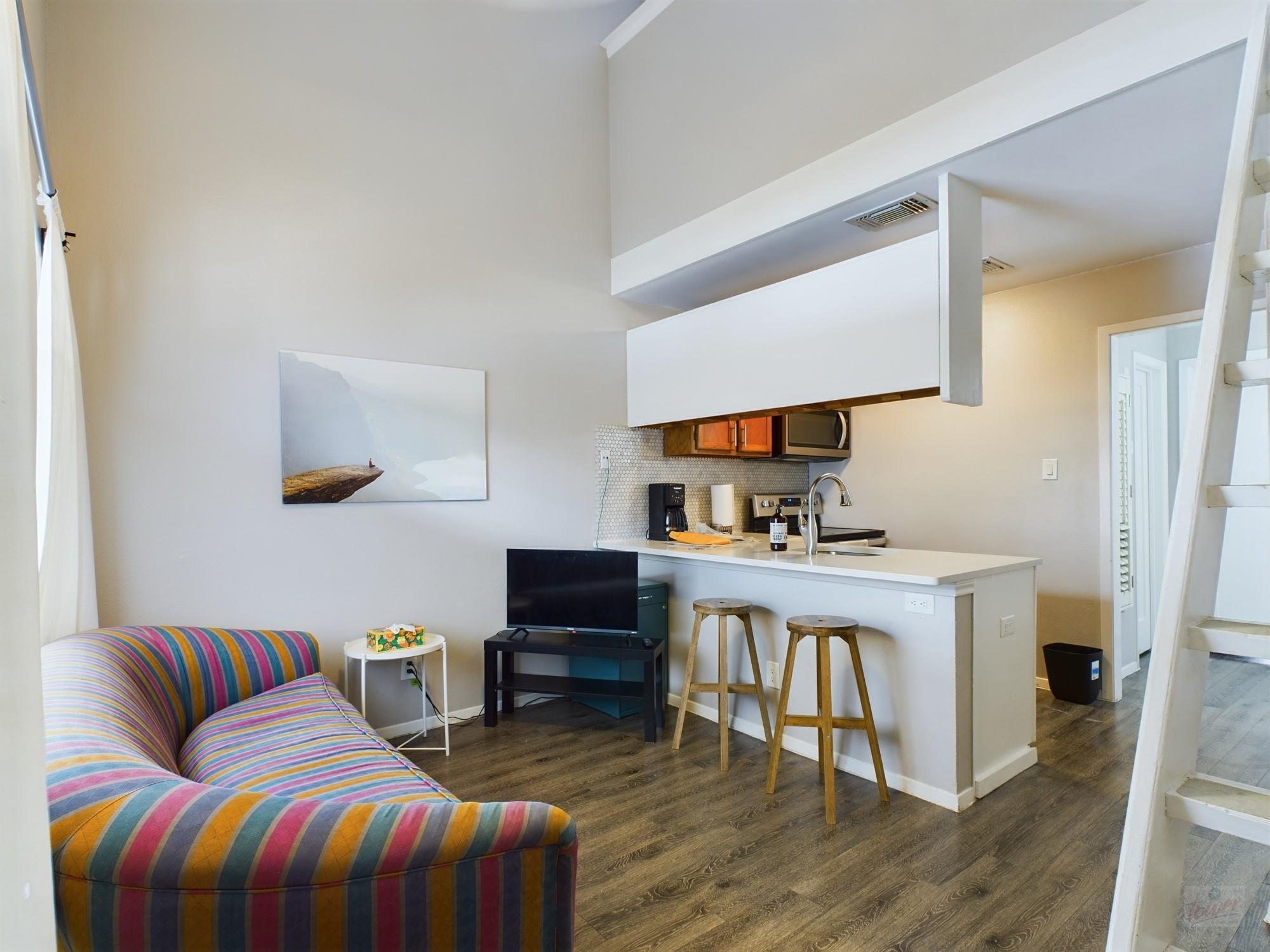 2815 Rio Grande St # 213, Austin, TX 78705