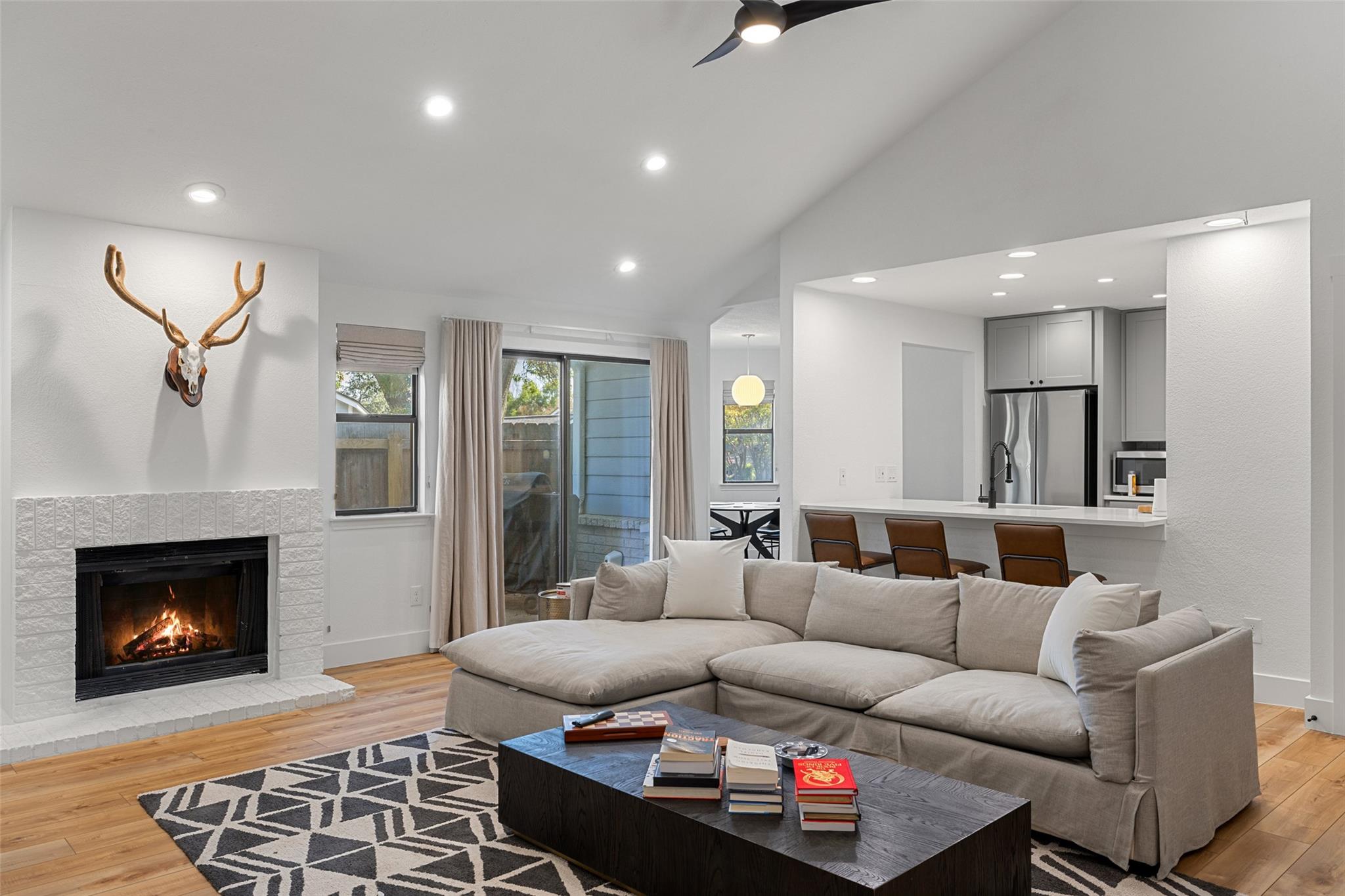 2001 Parker Ln # 101, Austin, TX 78741