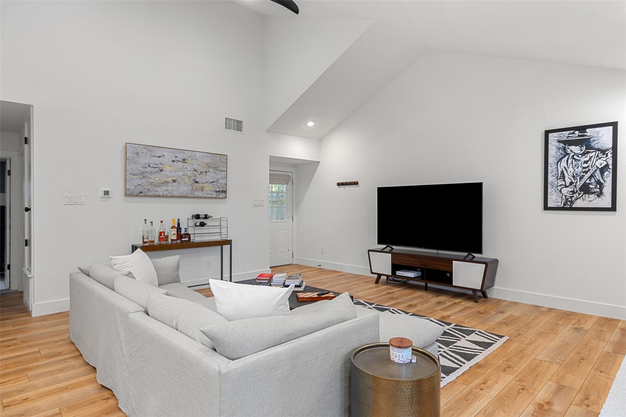 2001 Parker Ln # 101, Austin, TX 78741