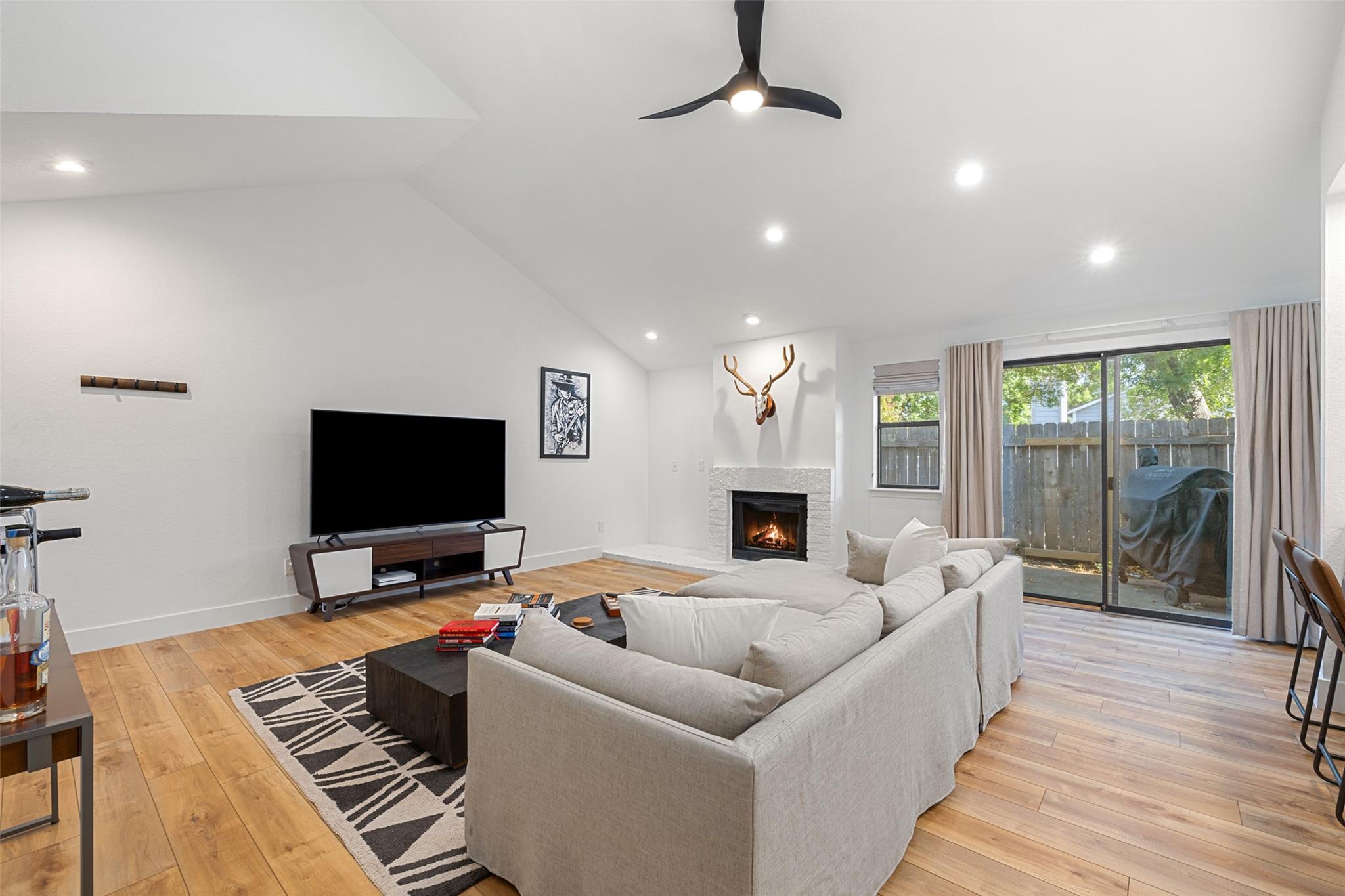 2001 Parker Ln # 101, Austin, TX 78741