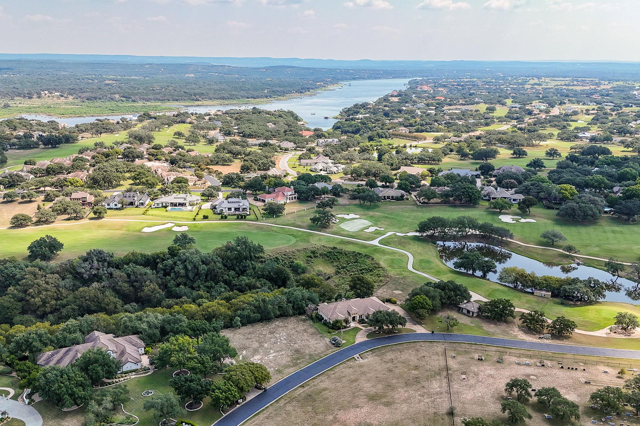 128 Hidden Springs Ct, Spicewood, TX 78669