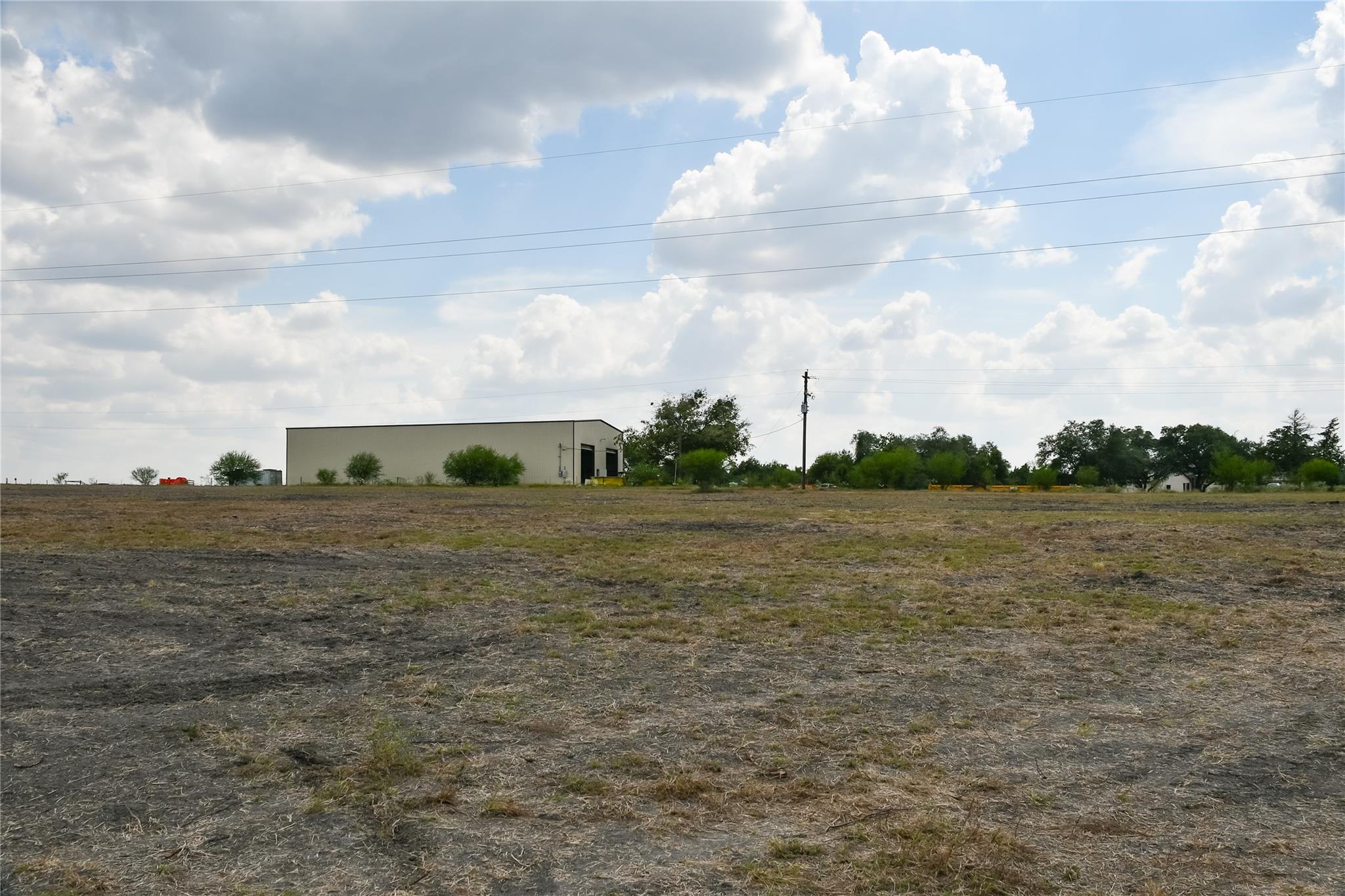 1109 E Old Hallettsville Rd, Flatonia, TX 78941