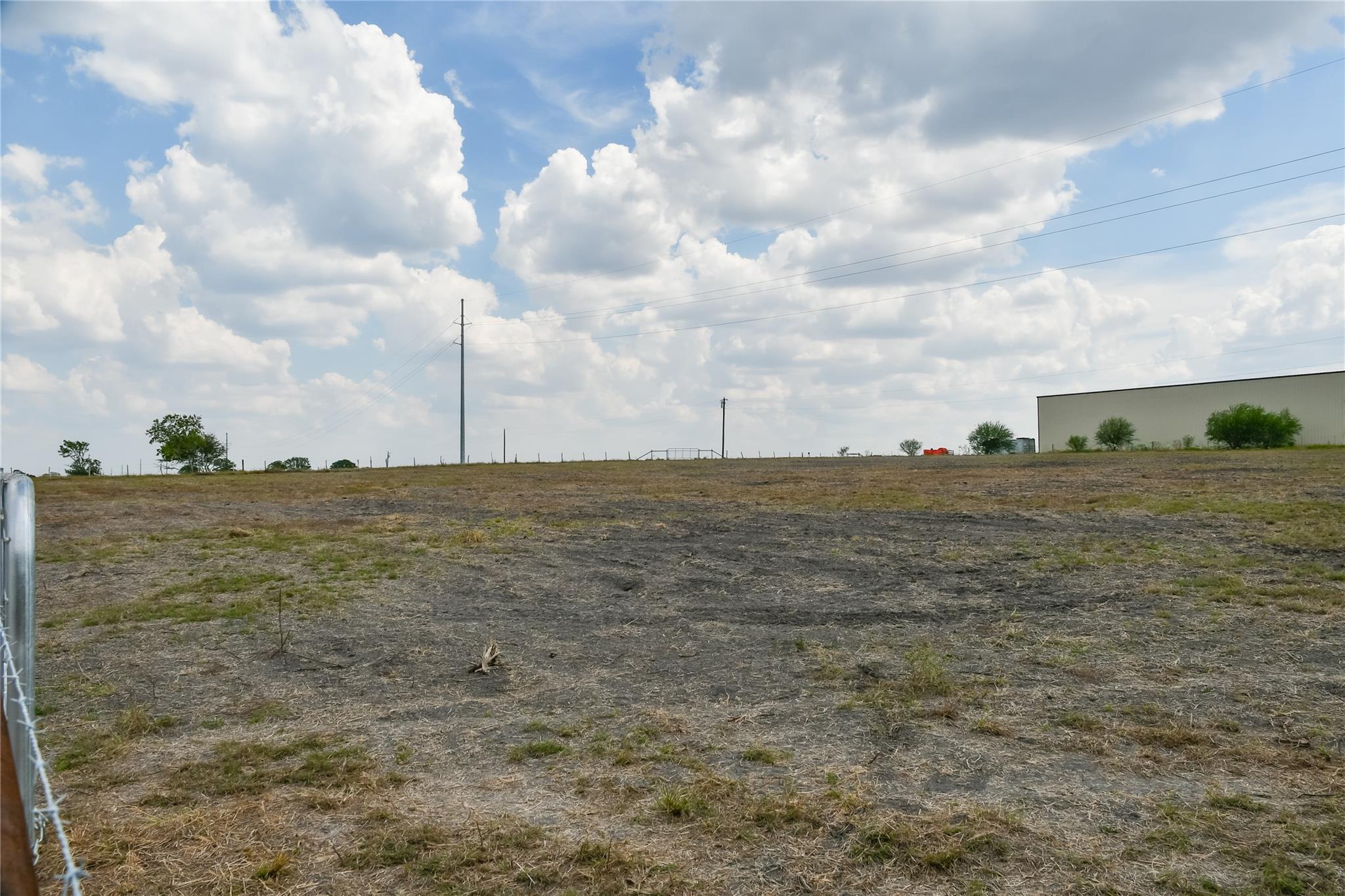 1109 E Old Hallettsville Rd, Flatonia, TX 78941