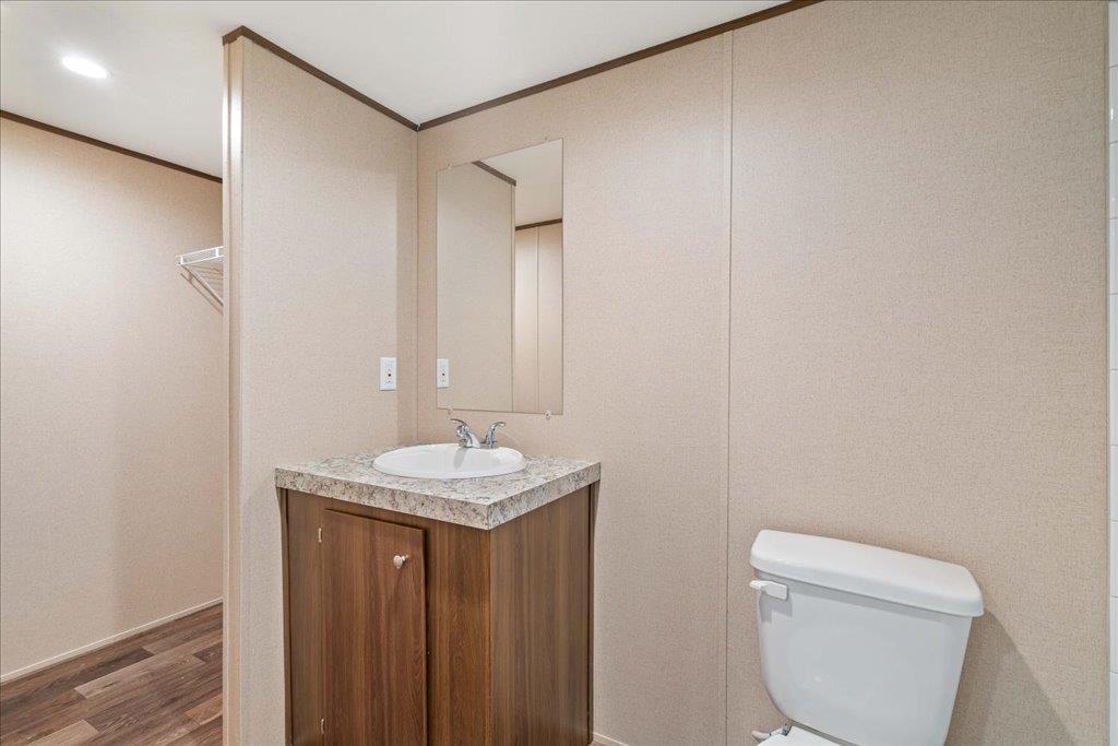 12104 Avis Rd, Mustang Ridge, TX 78616