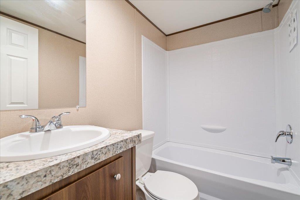 12104 Avis Rd, Mustang Ridge, TX 78616