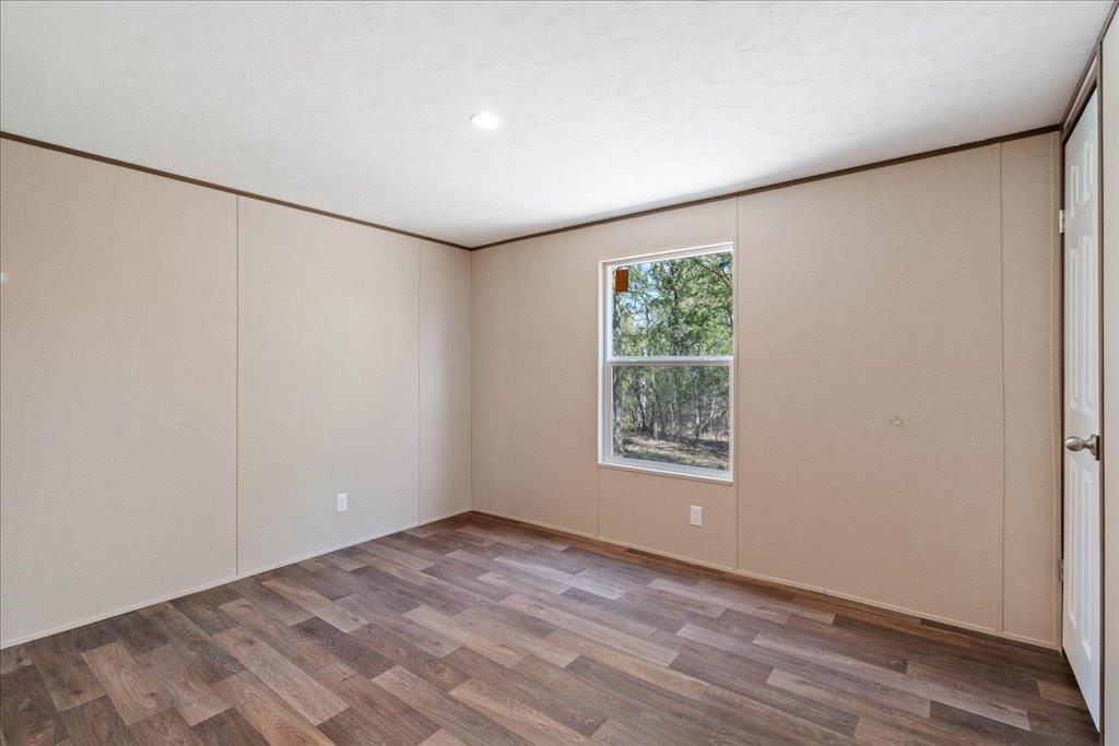 12104 Avis Rd, Mustang Ridge, TX 78616