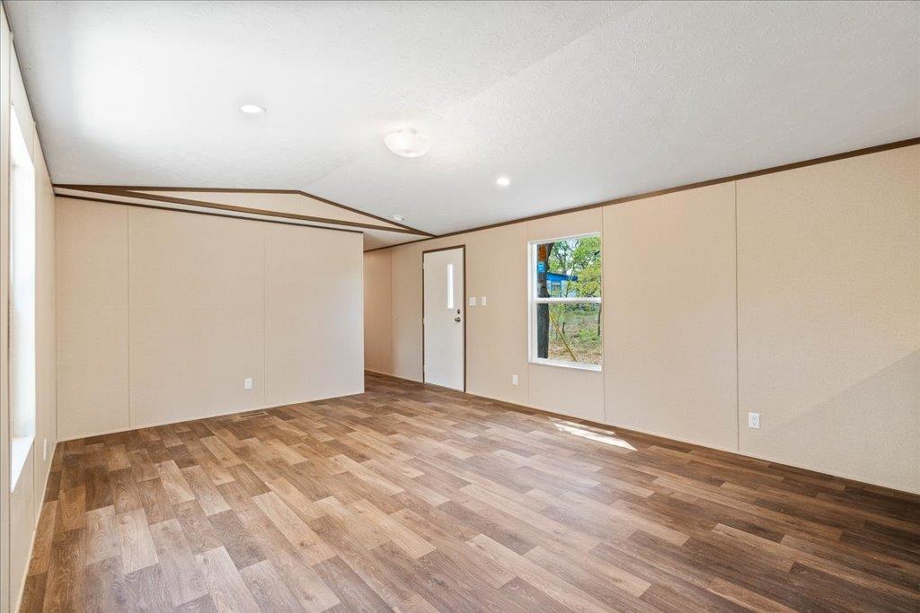 12104 Avis Rd, Mustang Ridge, TX 78616