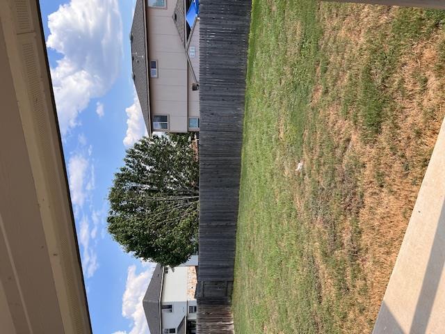 922 Gentry Dr, Leander, TX 78641