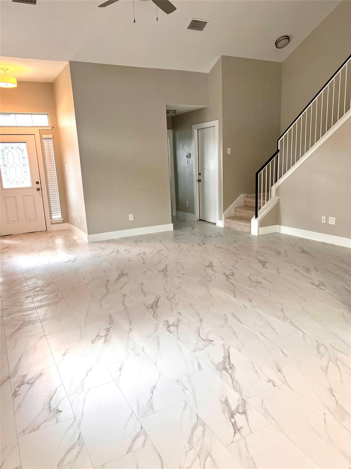 922 Gentry Dr, Leander, TX 78641