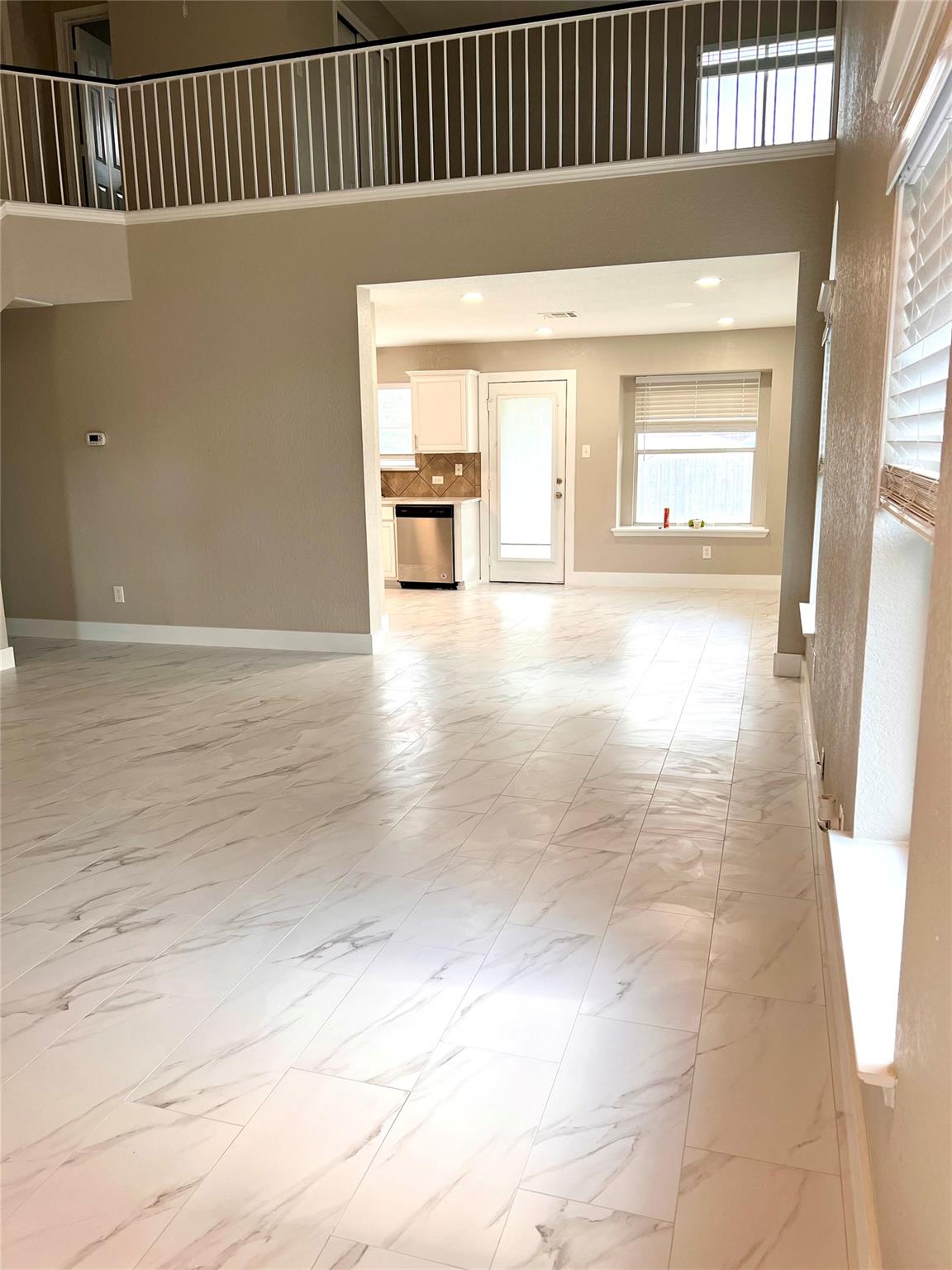 922 Gentry Dr, Leander, TX 78641