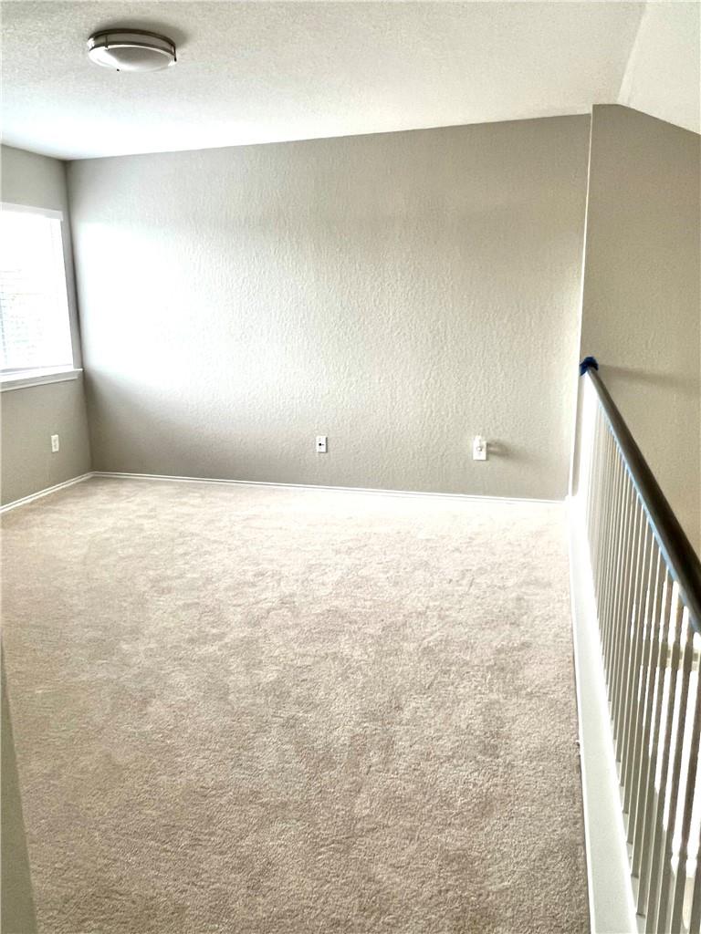 922 Gentry Dr, Leander, TX 78641