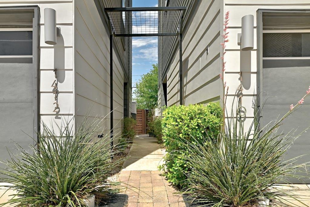 1412 Waterloo Shore Ln, Austin, TX 78741