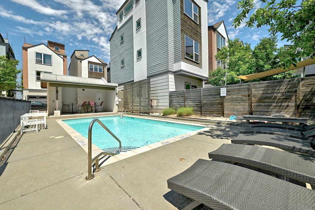 1412 Waterloo Shore Ln, Austin, TX 78741