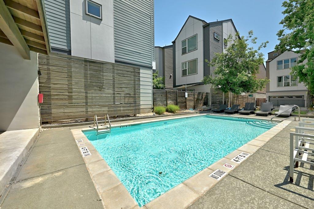 1412 Waterloo Shore Ln, Austin, TX 78741