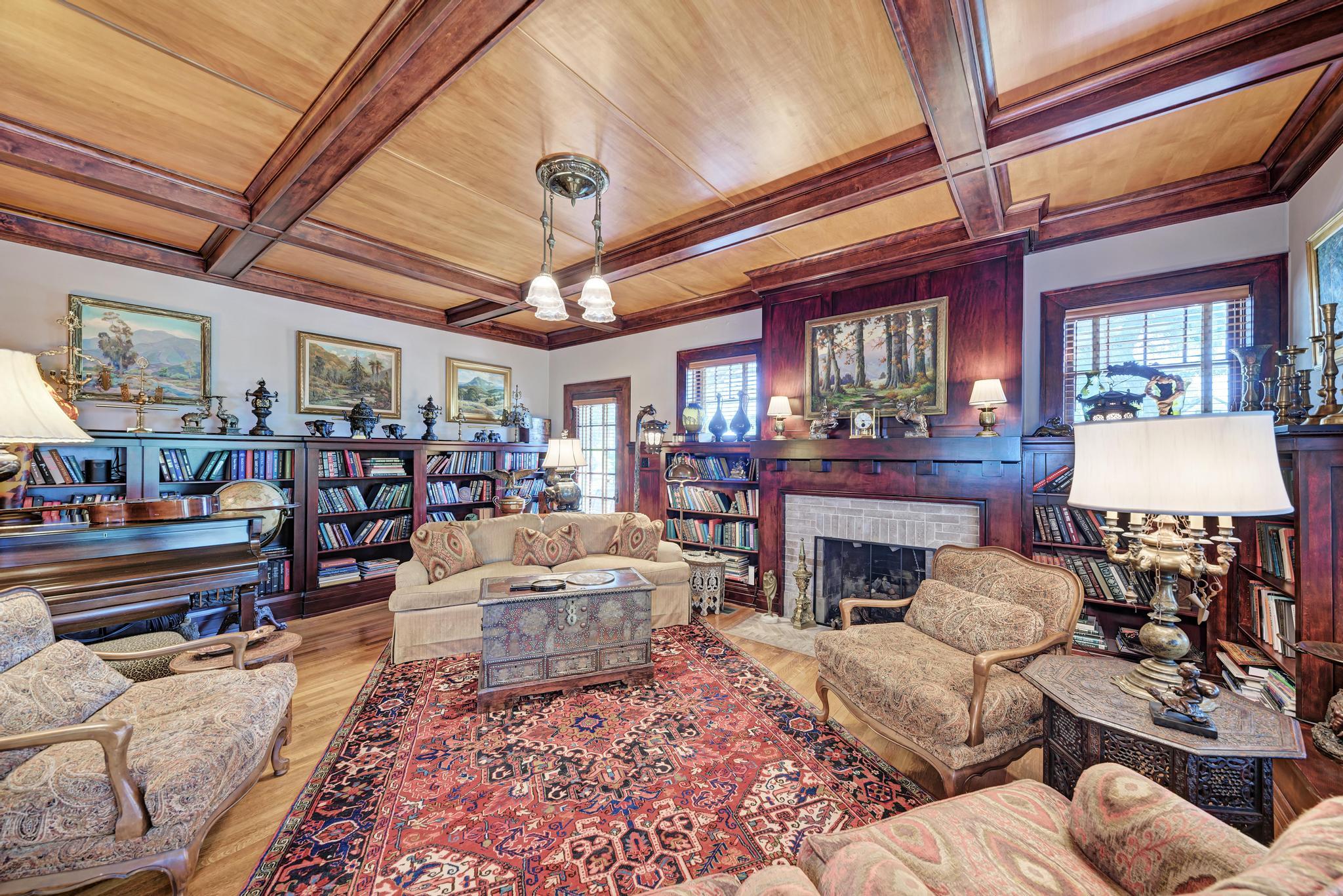 401 W 4th St, Lampasas, TX 76550