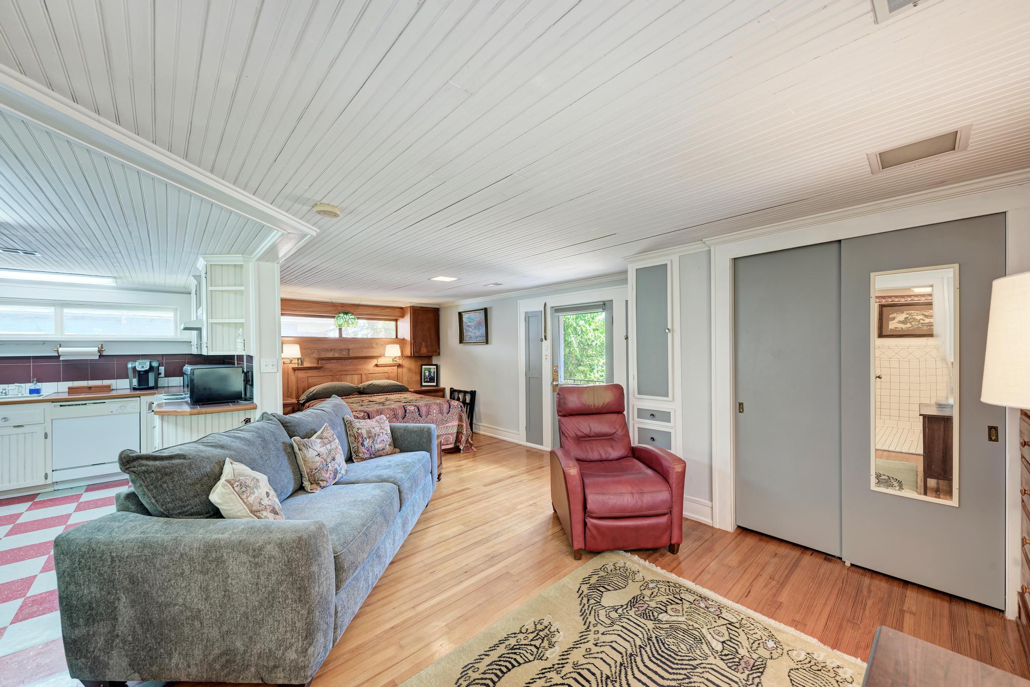 401 W 4th St, Lampasas, TX 76550