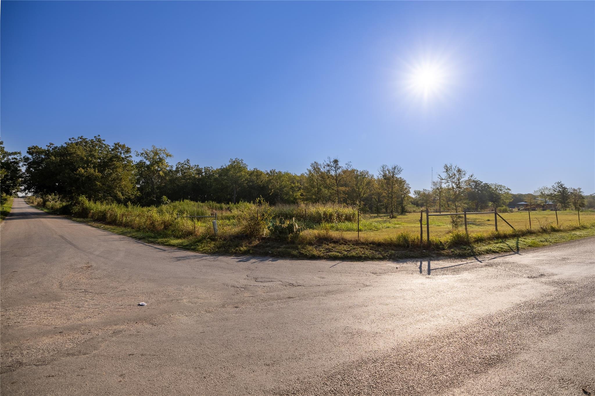 1329 Old Colony Line Rd, Dale, TX 78616