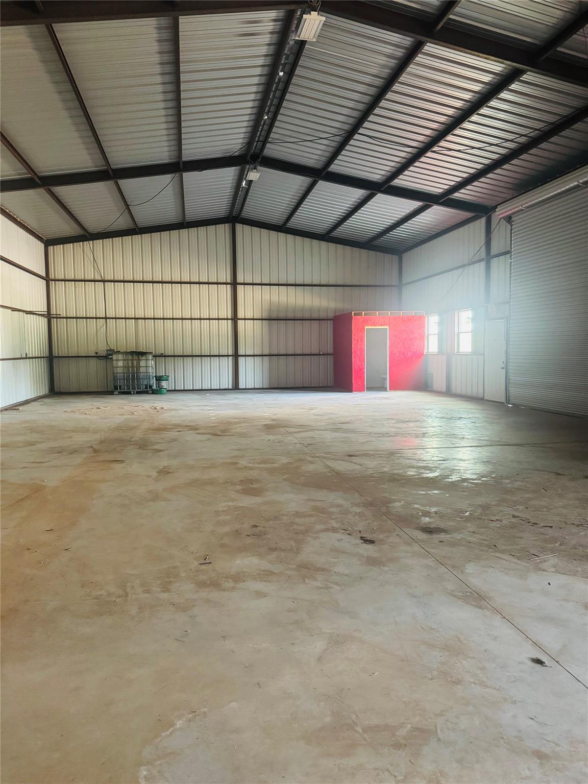 12500 S US Hwy 183 # F, Luling, TX 78648