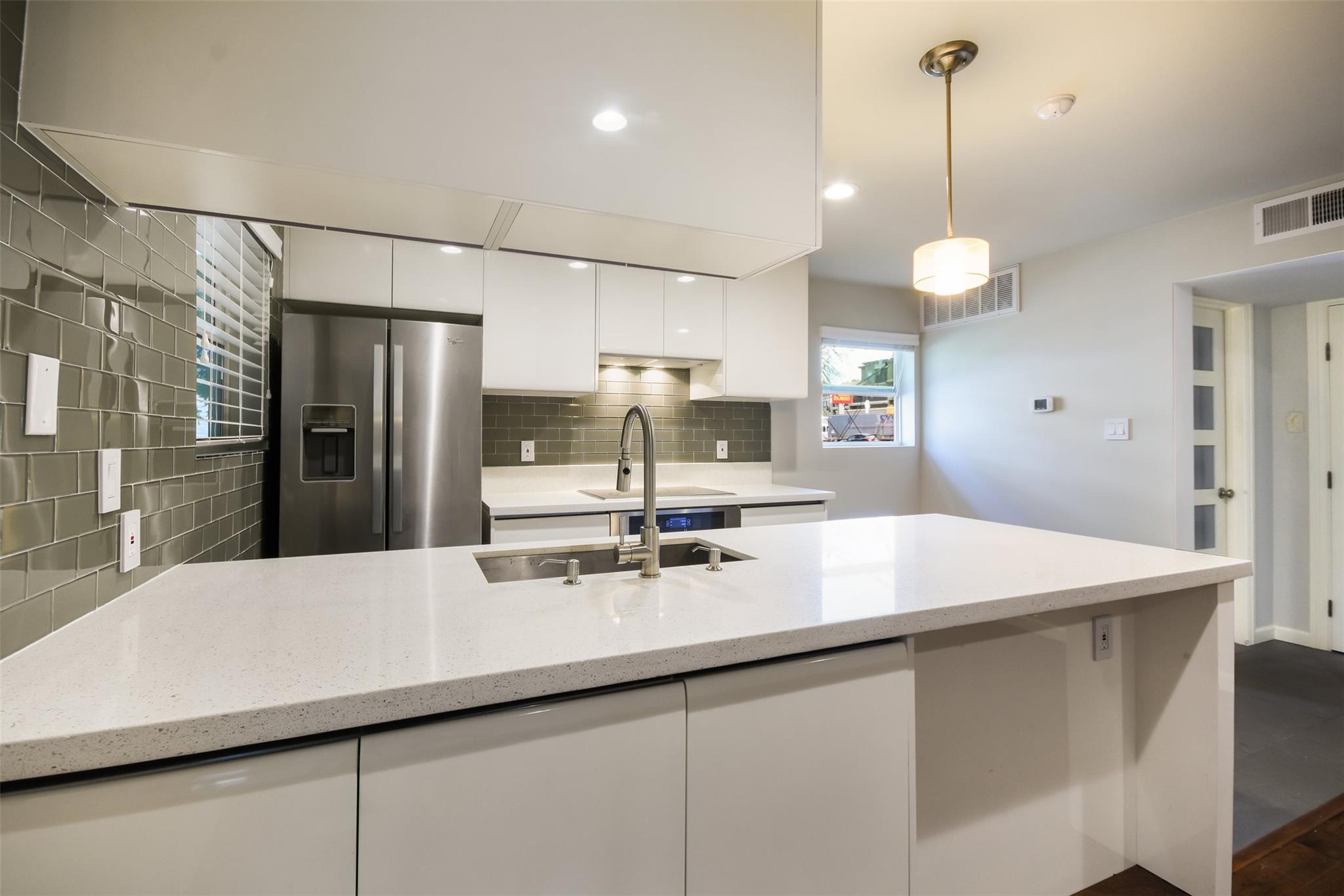 3110 Red River St # 201, Austin, TX 78705