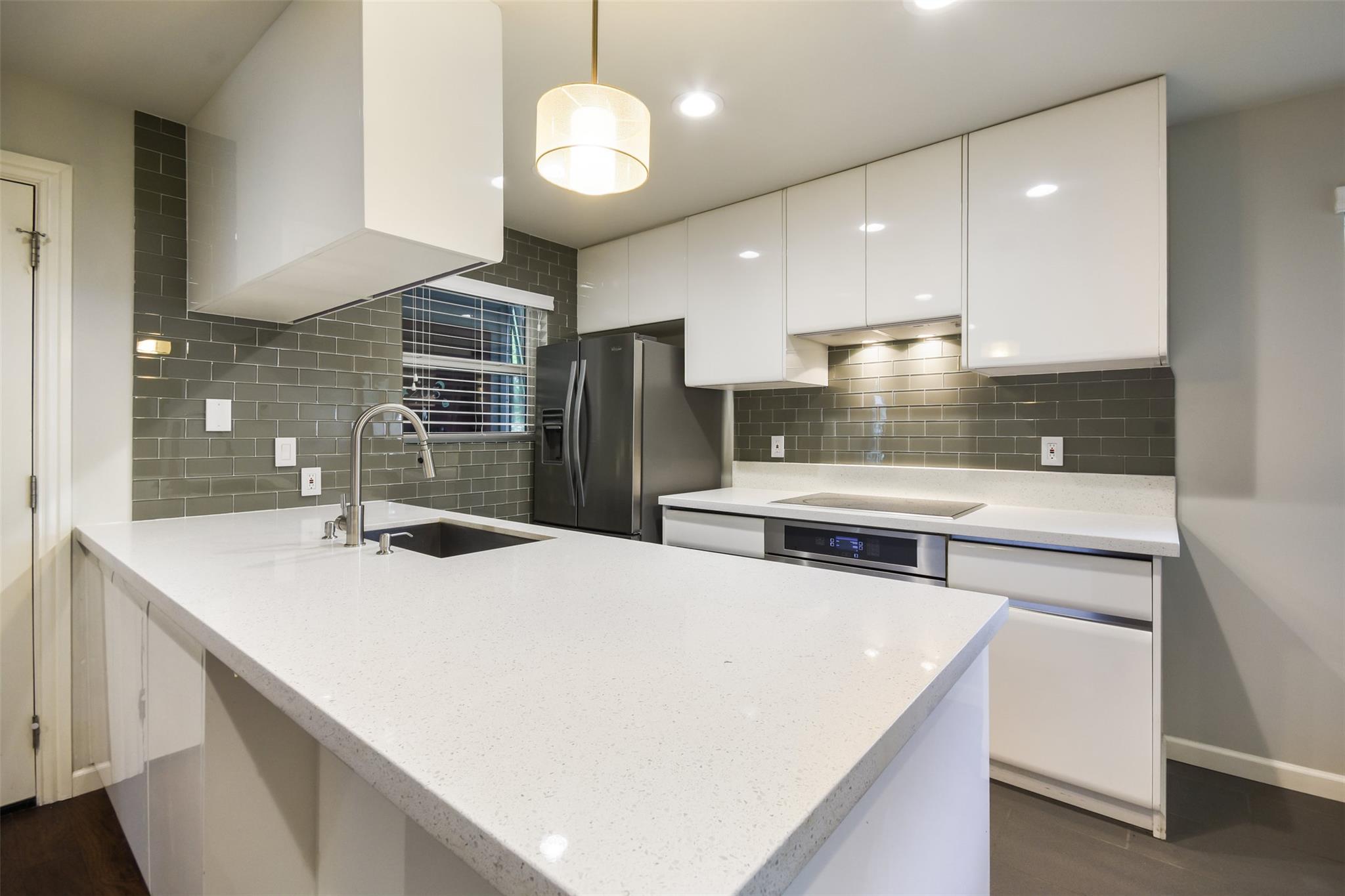 3110 Red River St # 201, Austin, TX 78705