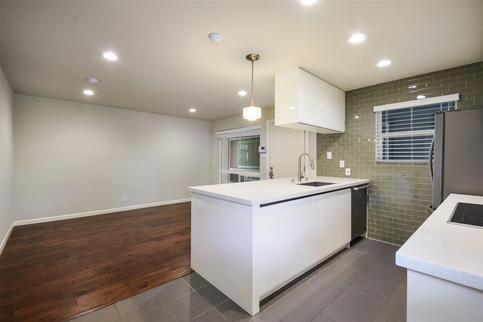 3110 Red River St # 201, Austin, TX 78705