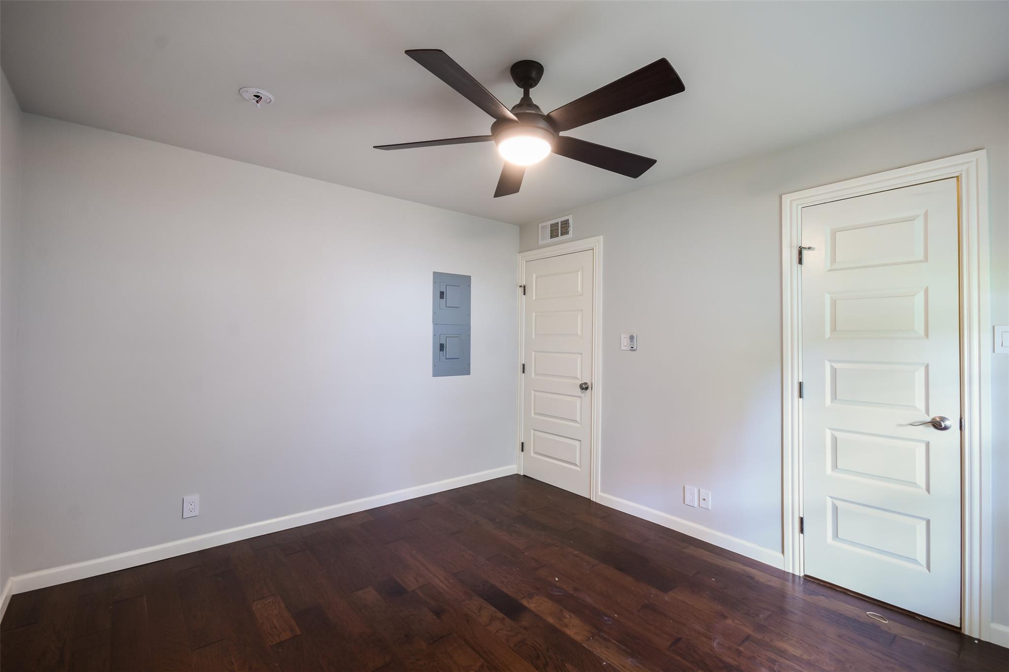 3110 Red River St # 201, Austin, TX 78705